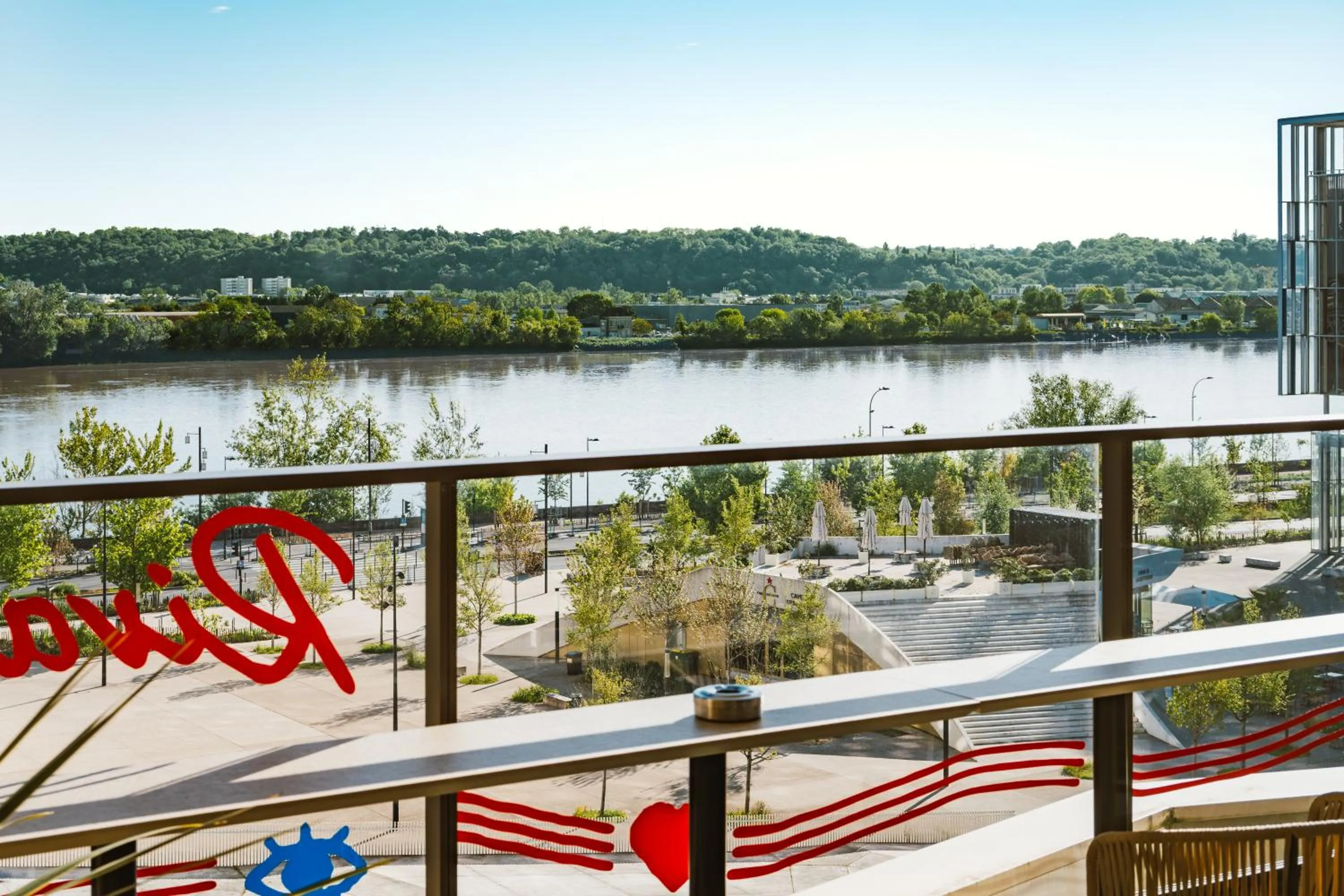 Patio in Hôtel 56 - Bordeaux Centre Gare Saint Jean