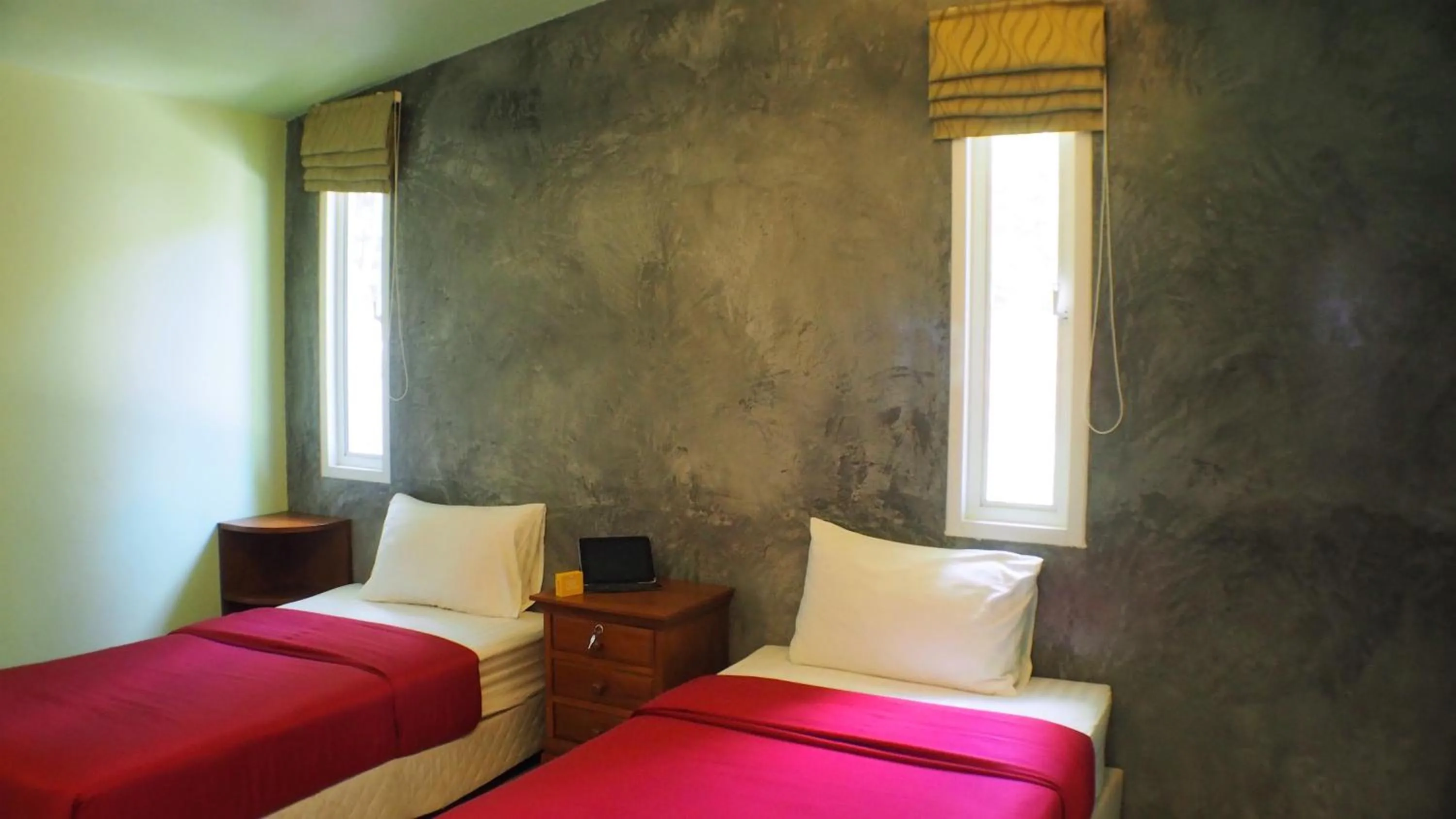 Bed in Pennapa Chalet