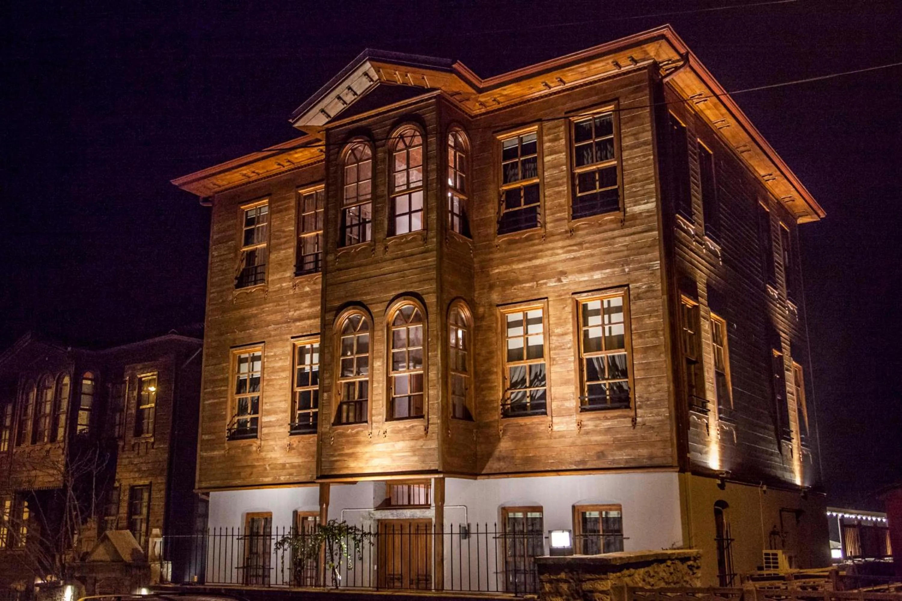 Facade/entrance in Kaf Konak