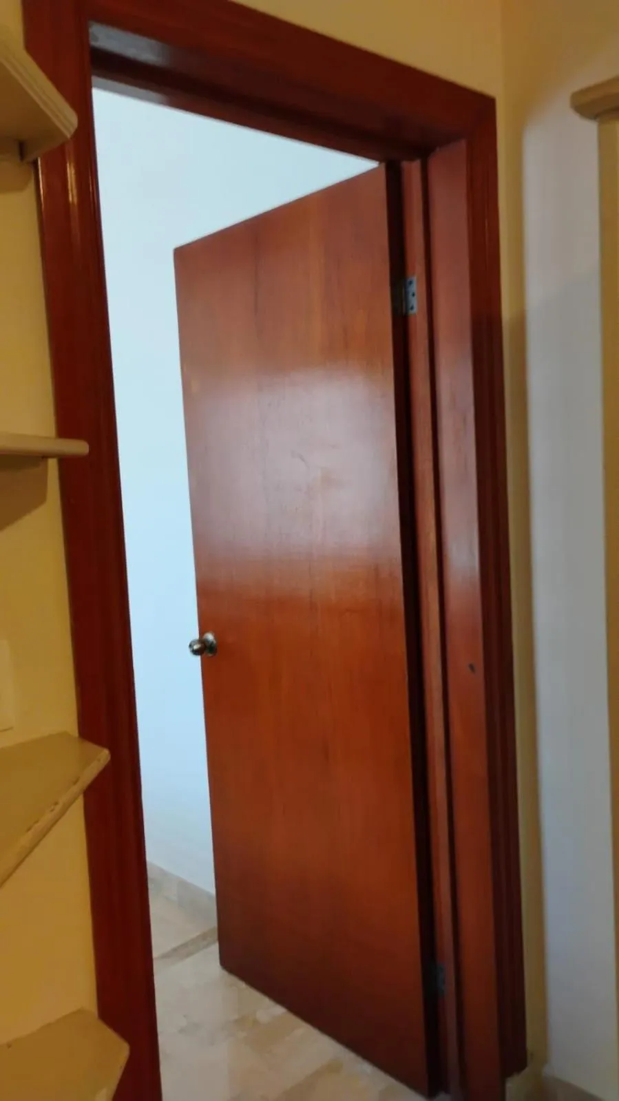 wardrobe in Cumbresuites