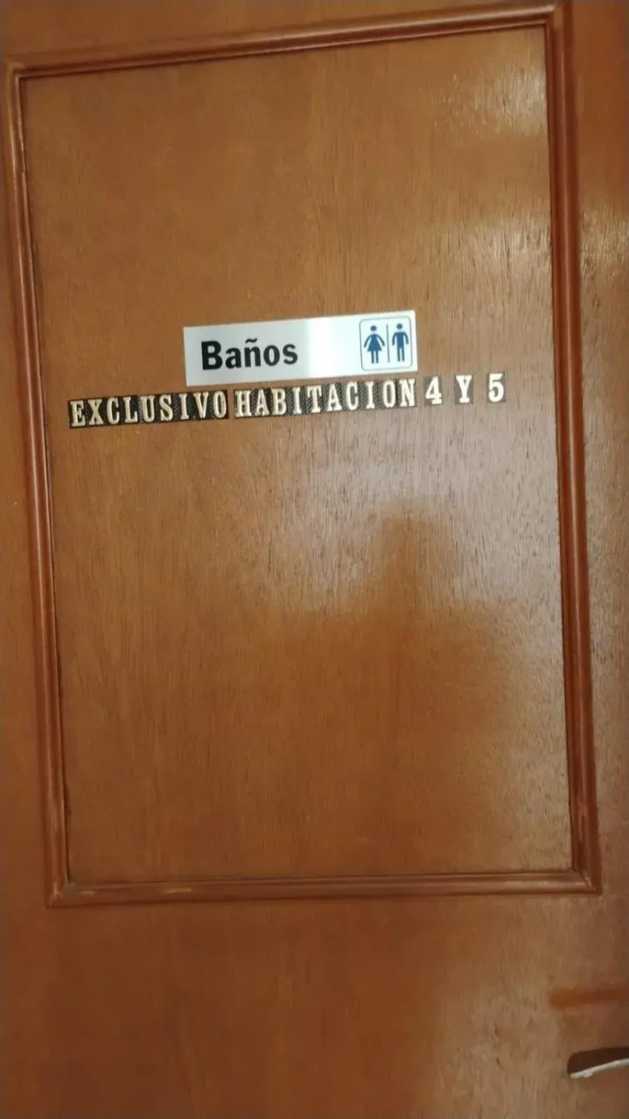 Basic Triple Room with Shared Bathroom in Cumbresuites Basic Triple Room with Shared Bathroom in Cumbresuites