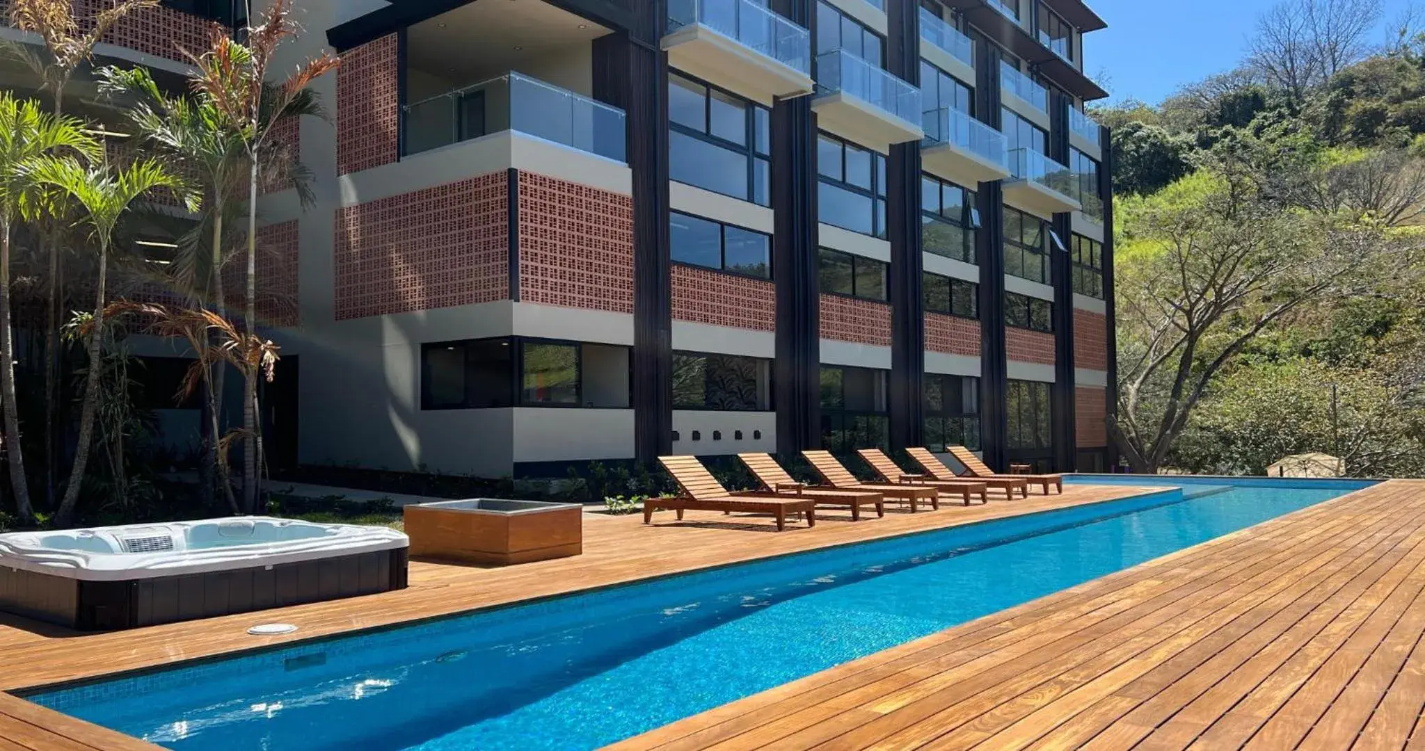 BEE Suites San José - Santa Ana BEE Suites San José - Santa Ana