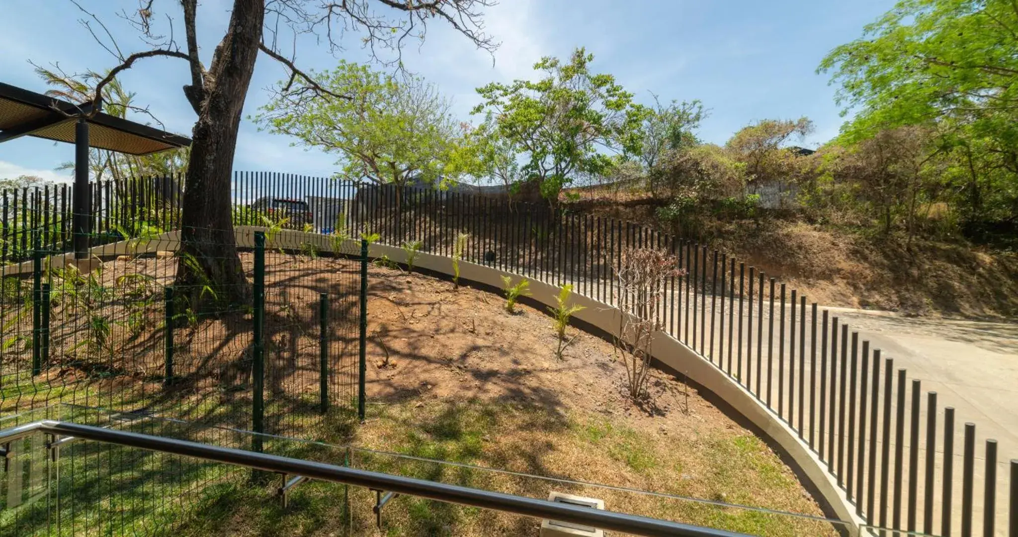 Natural landscape in BEE Suites San José - Santa Ana Natural landscape in BEE Suites San José - Santa Ana