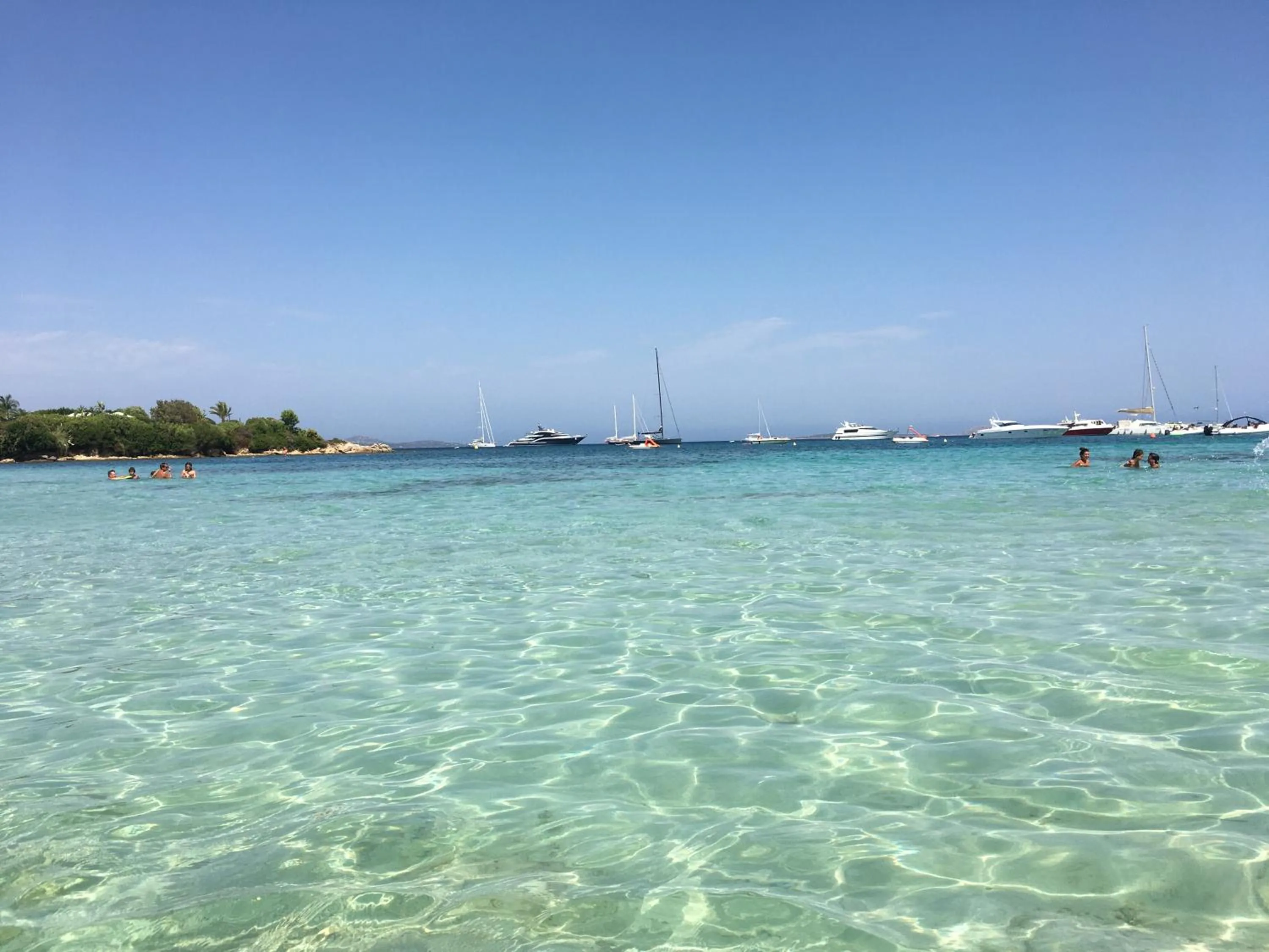 Day in Residence Bouganville