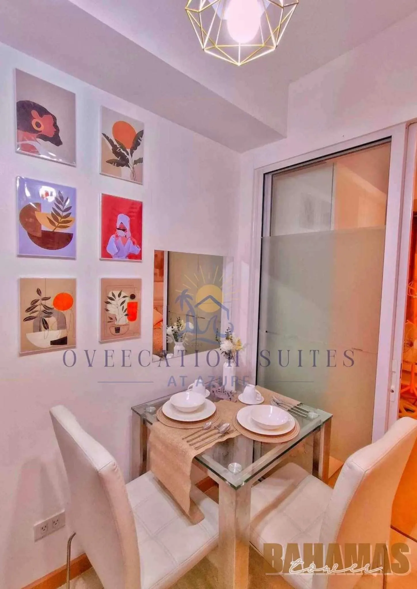 Azure Staycation by Oveecation Suites