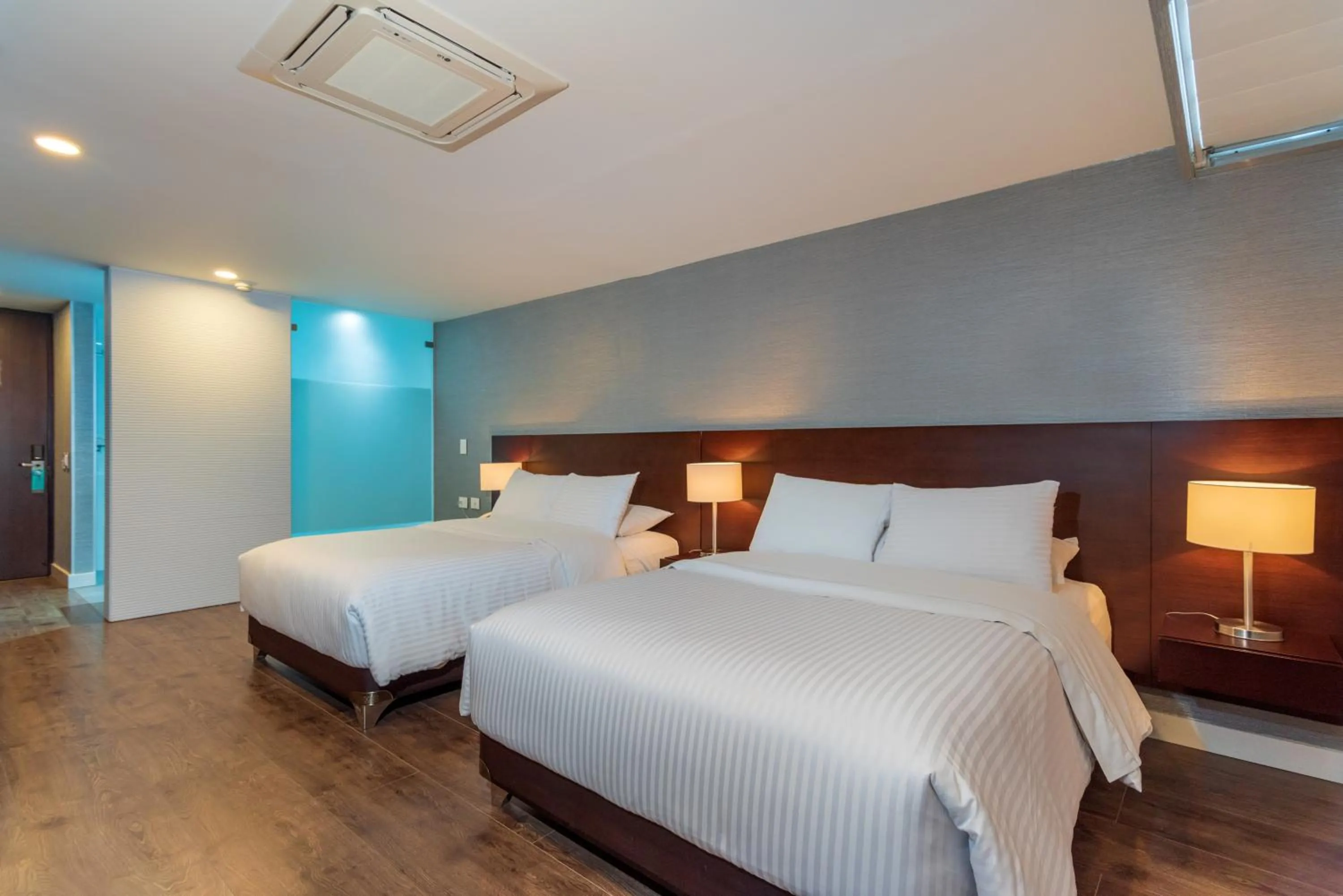 Bed in Hotel Santa Barbara Boutique