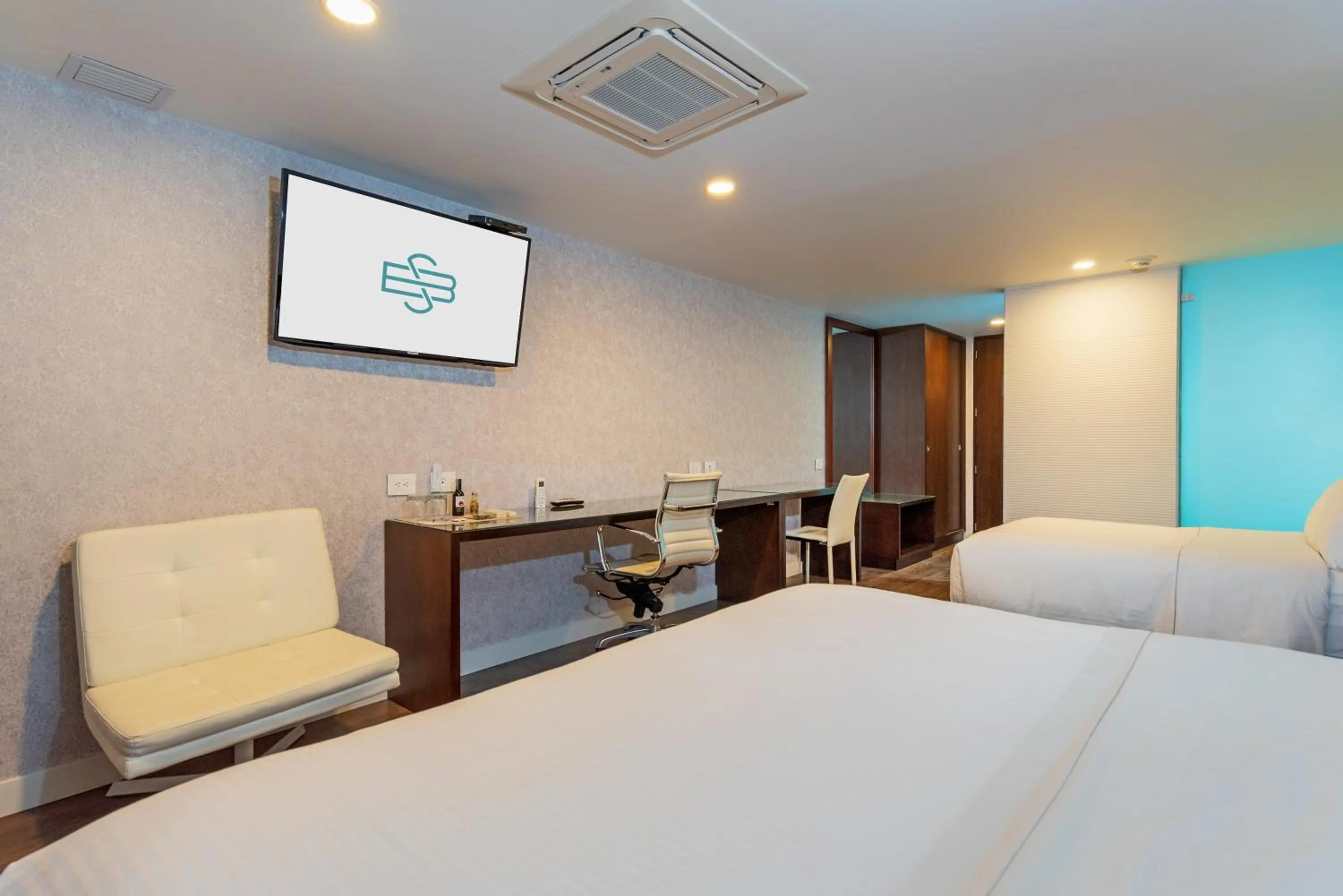 Photo of the whole room, Bed in Hotel Santa Barbara Boutique