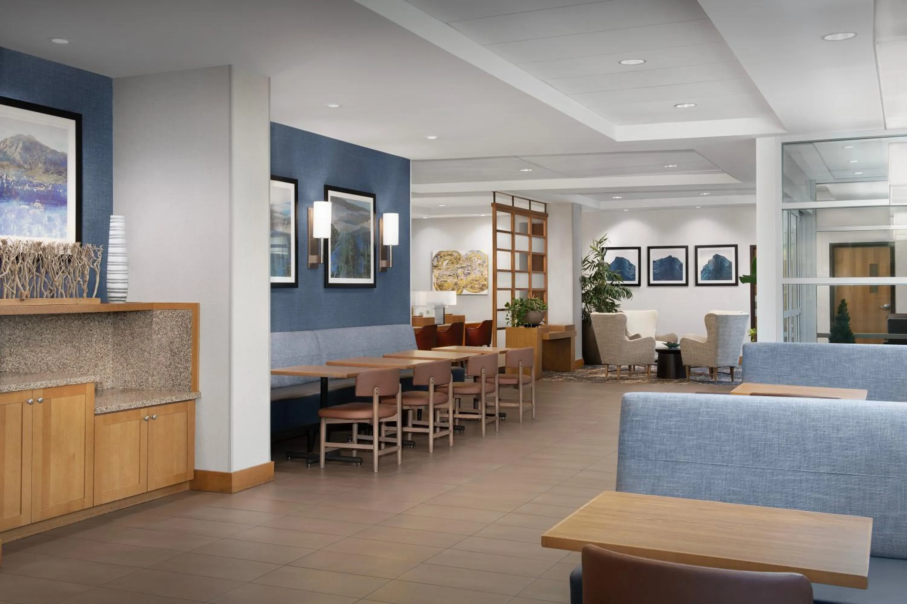 Seating area in Hyatt Place Boulder Pearl Street - Newly Renovated