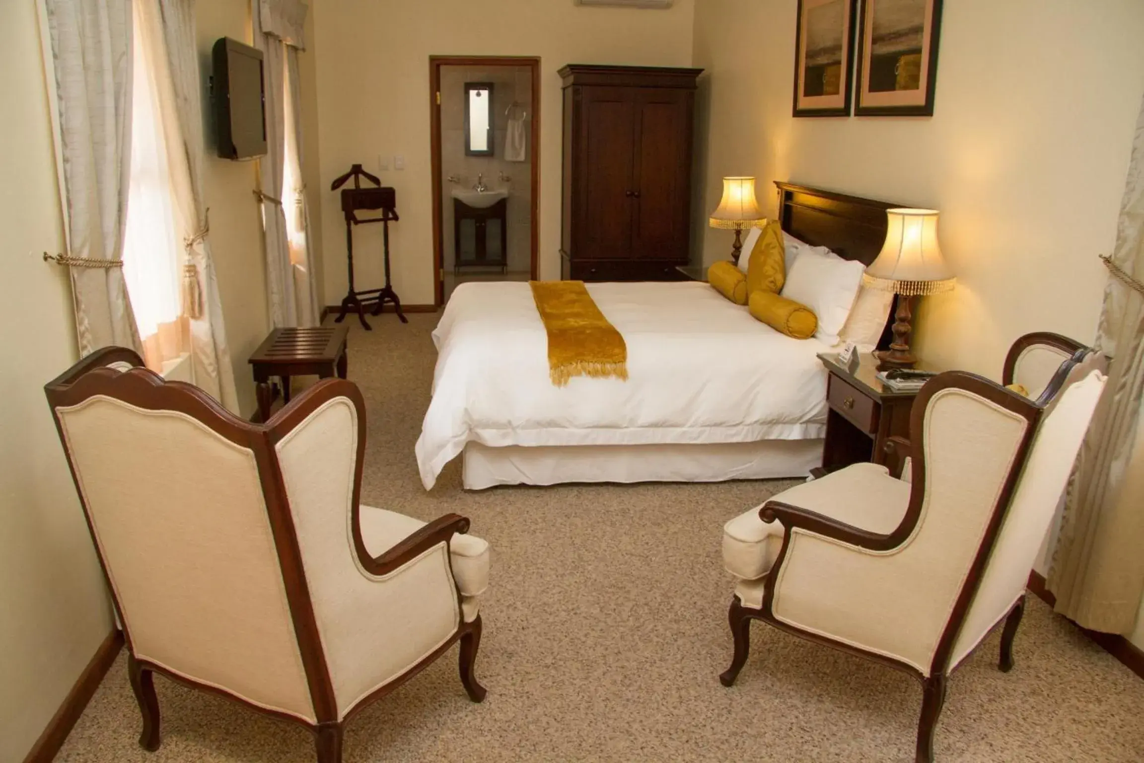 Deluxe Double Room - single occupancy in 26 On Chamberlain Guest House Deluxe Double Room - single occupancy in 26 On Chamberlain Guest House