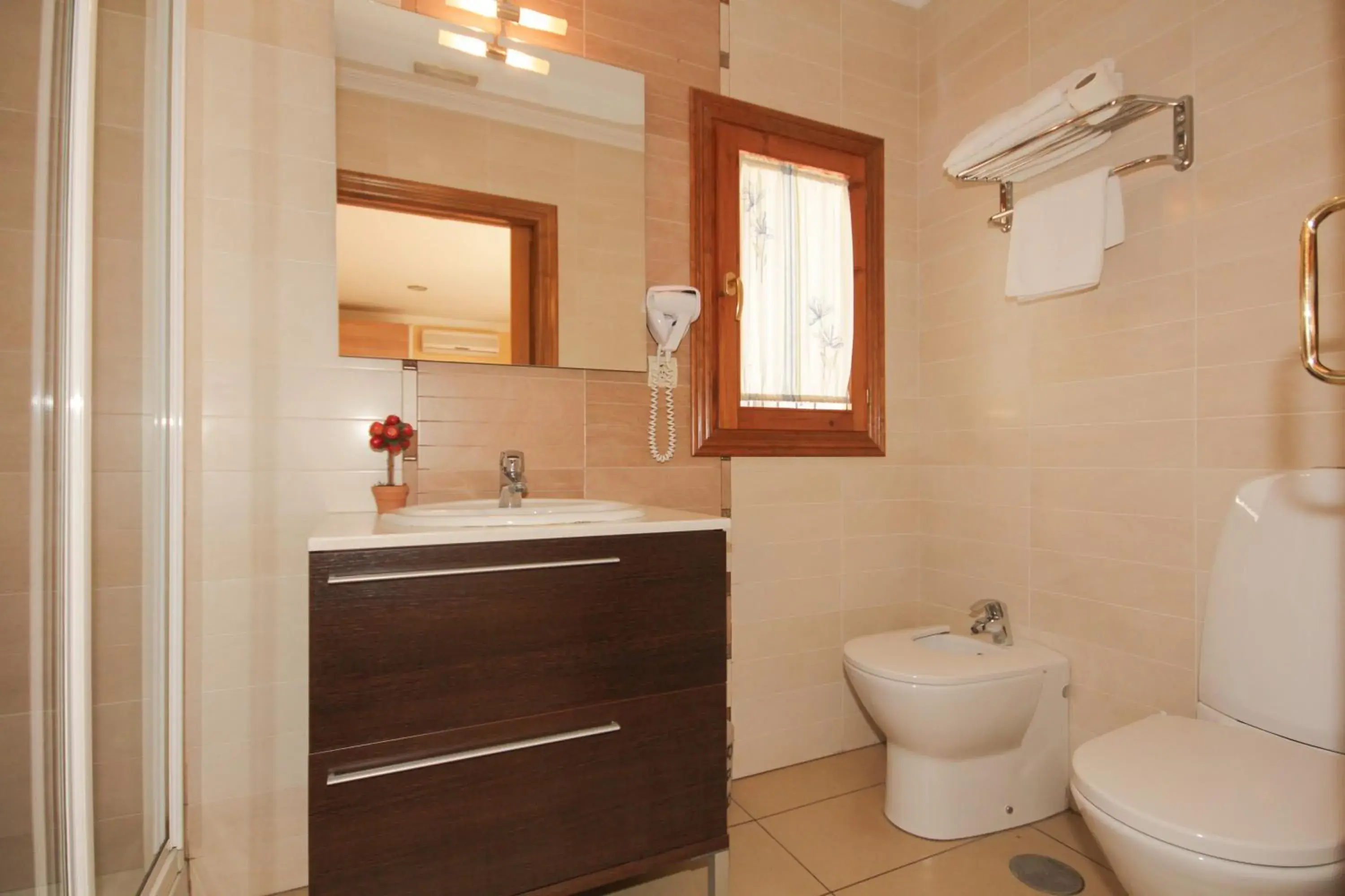 Double or Twin Room in Hostal Costa Azul Double or Twin Room in Hostal Costa Azul