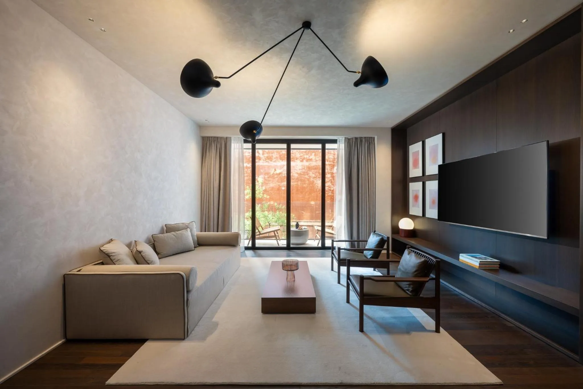 Large Studio with Balcony in master Trevi