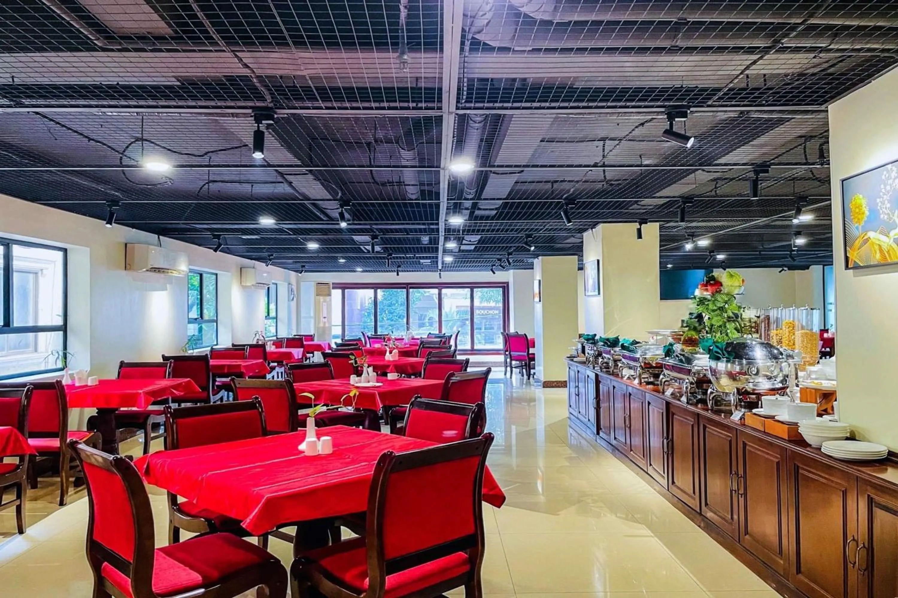 Restaurant/places to eat in Ramada by Wyndham Phnom Penh Central