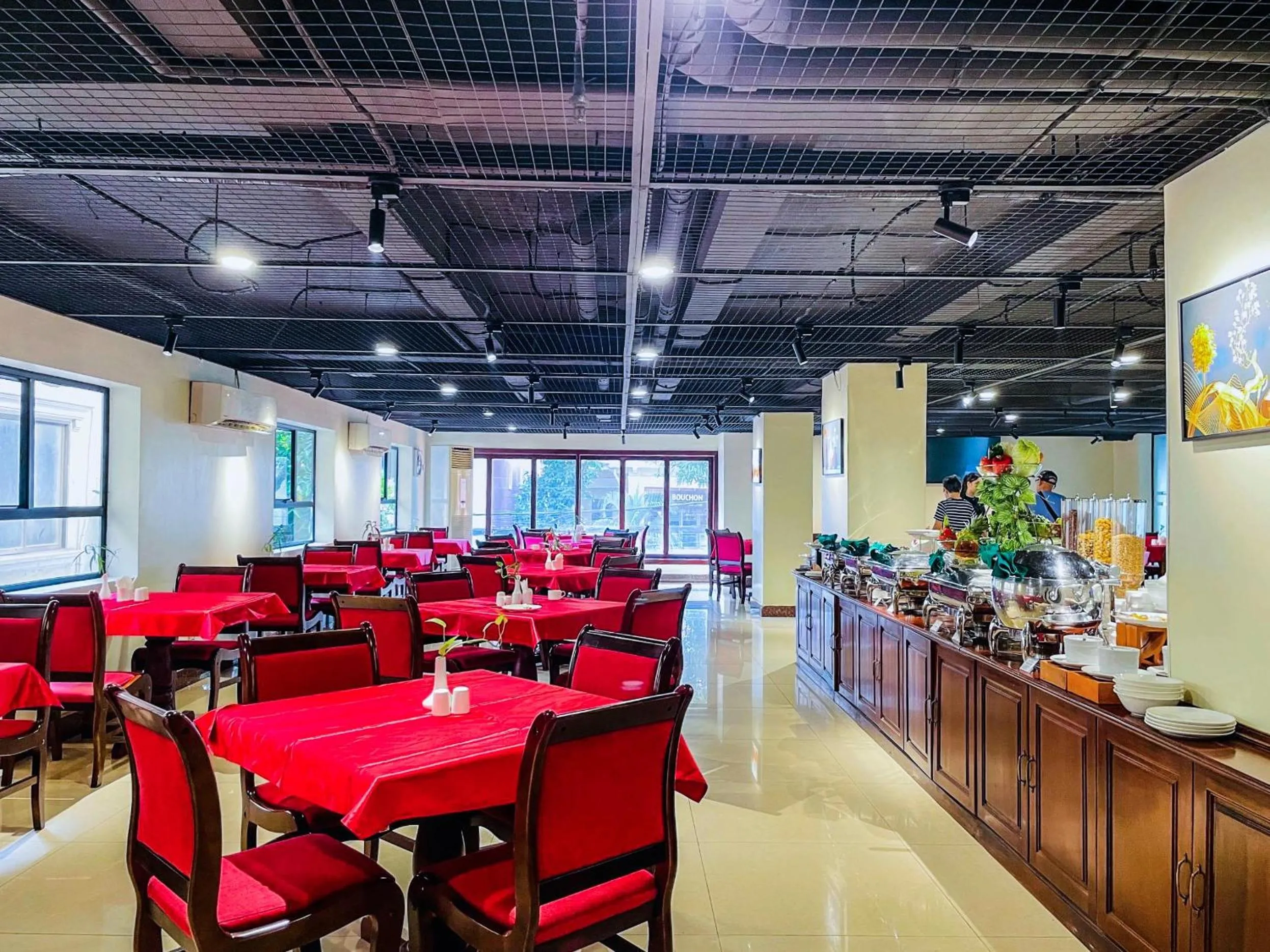 Restaurant/places to eat in Ramada by Wyndham Phnom Penh Central