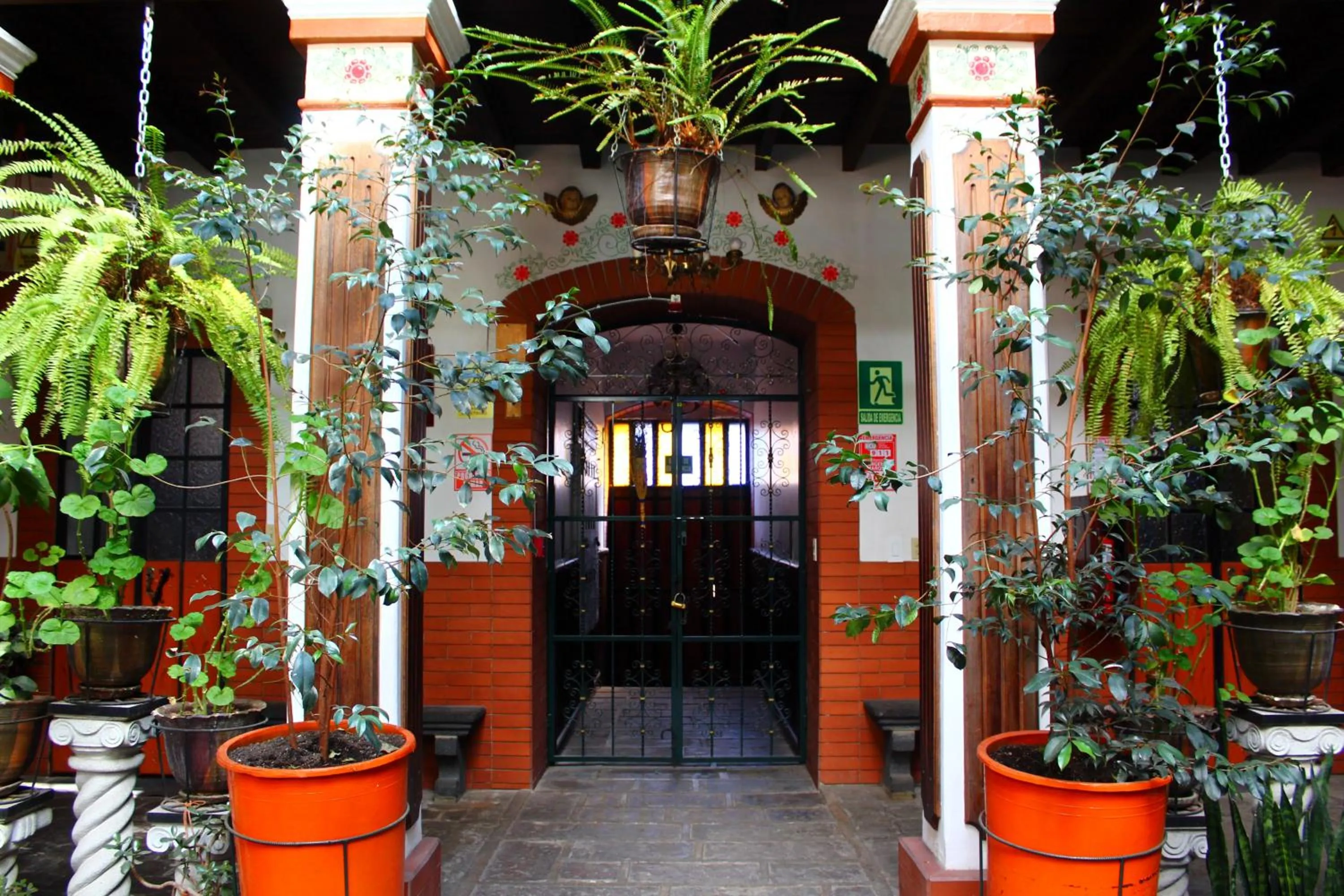 Apart Hotel Loma Chica Quito