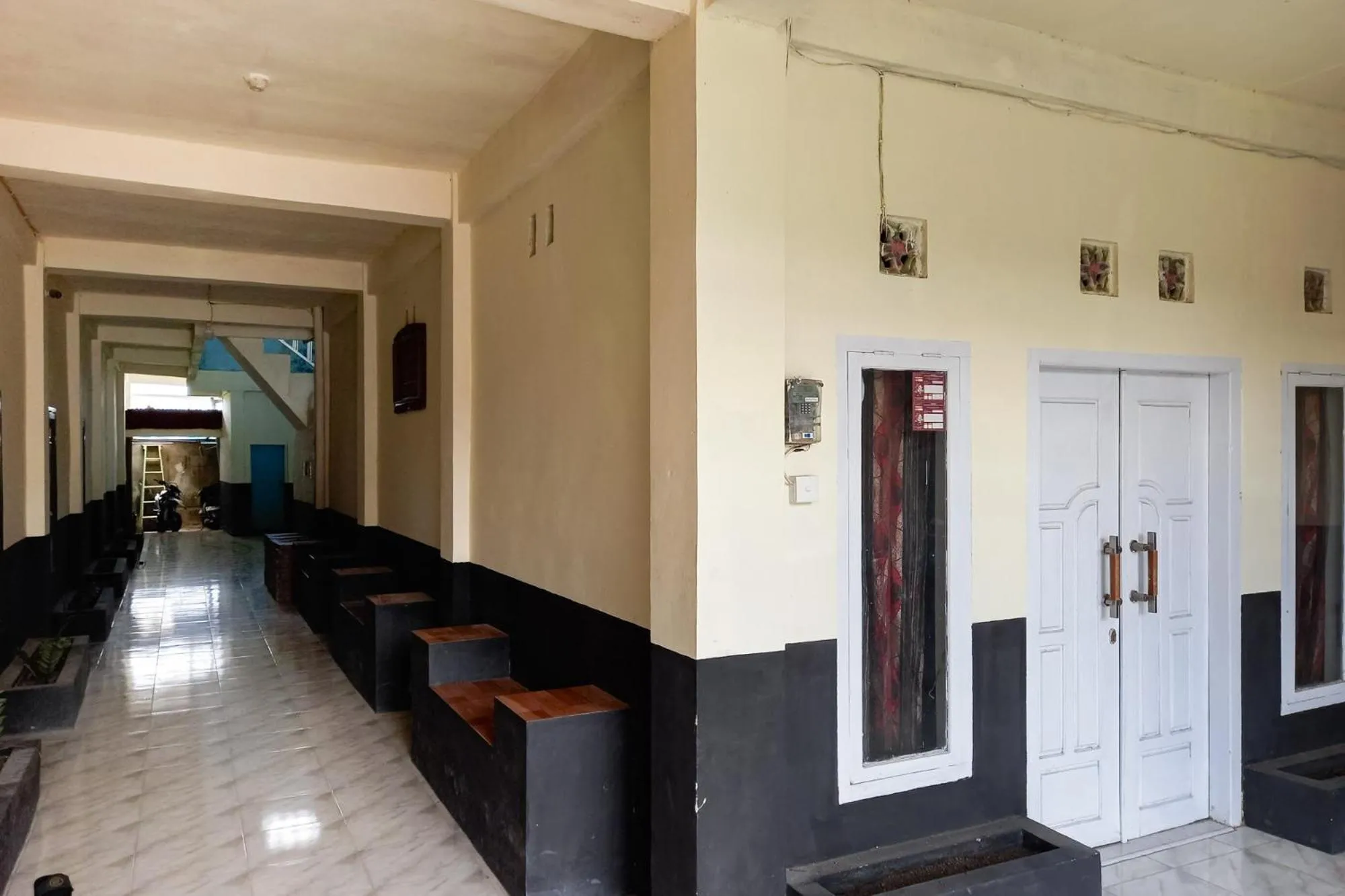 Property building in RedDoorz Syariah at Penginapan Queen Sungai Penuh