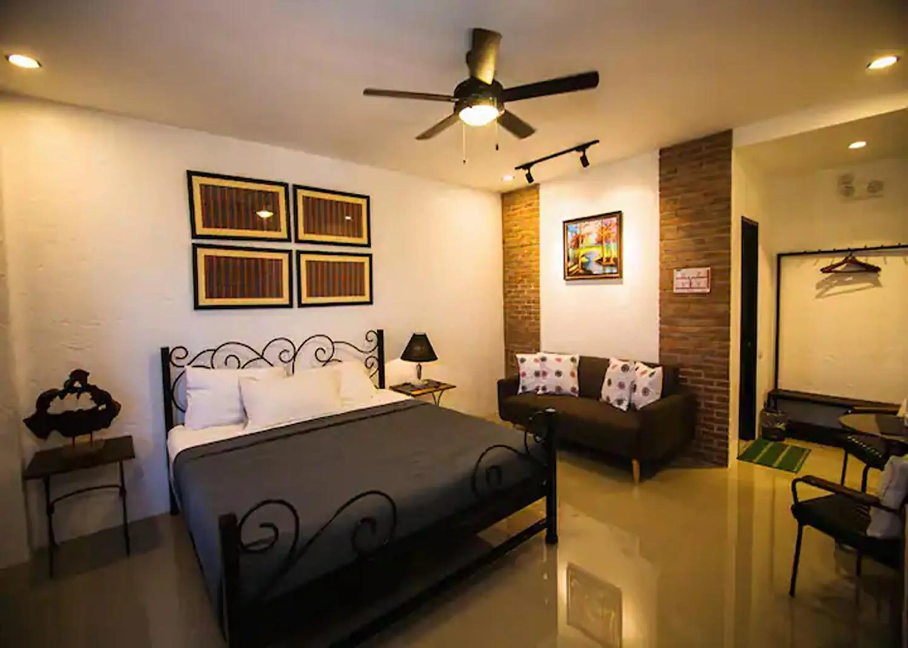 Bed in Ilocos Urban Wave Resort Bed in Ilocos Urban Wave Resort