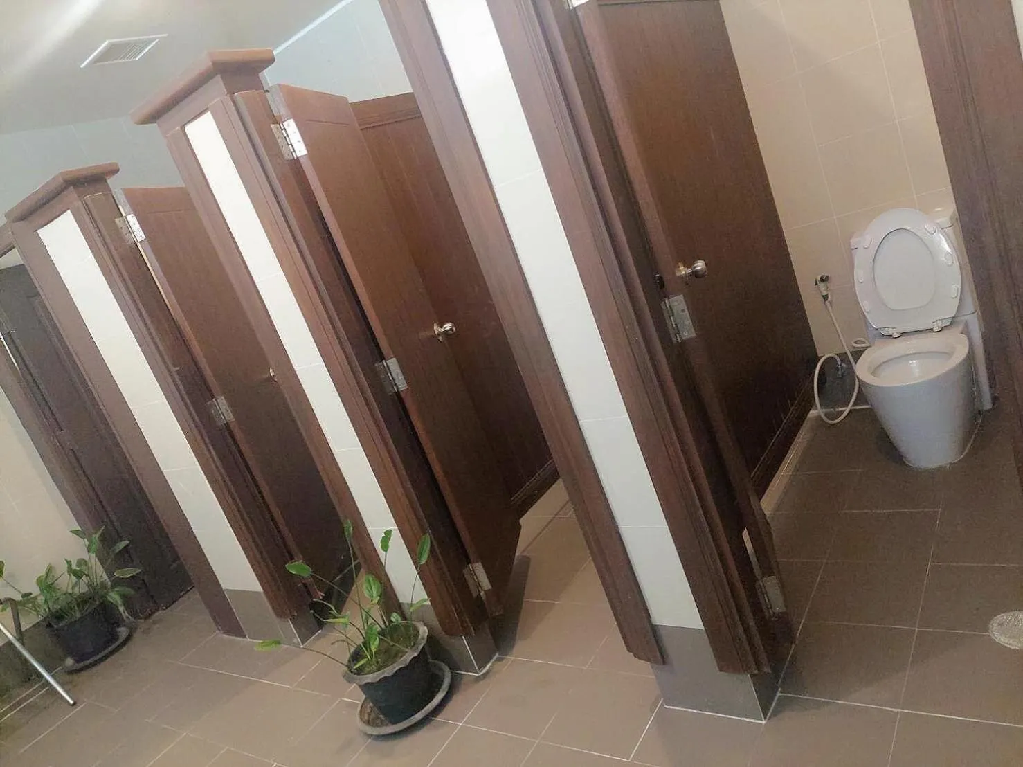 Bathroom in The Beachfront Hostel
