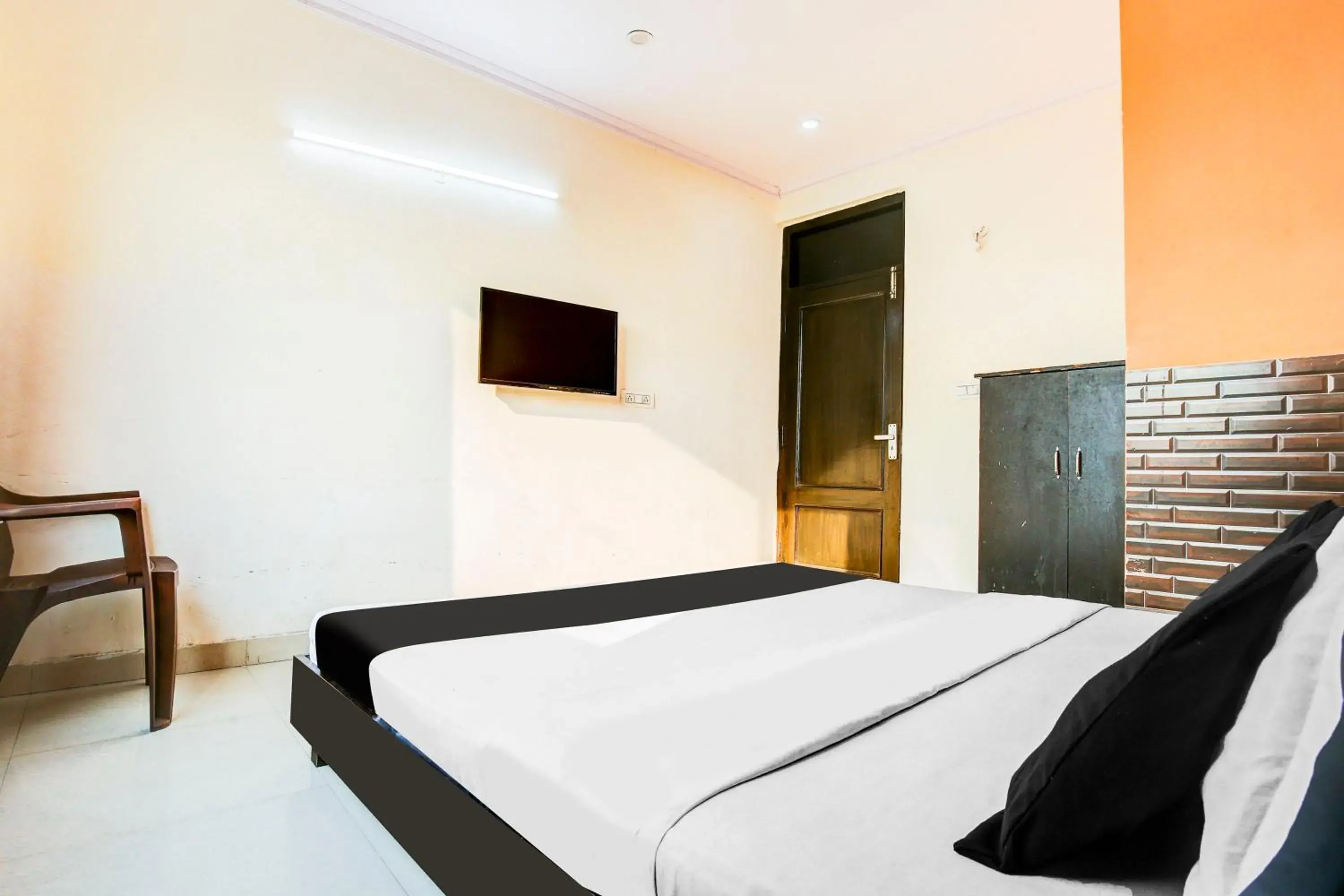 Bedroom in Hotel O Shivansh Palace Bedroom in Hotel O Shivansh Palace