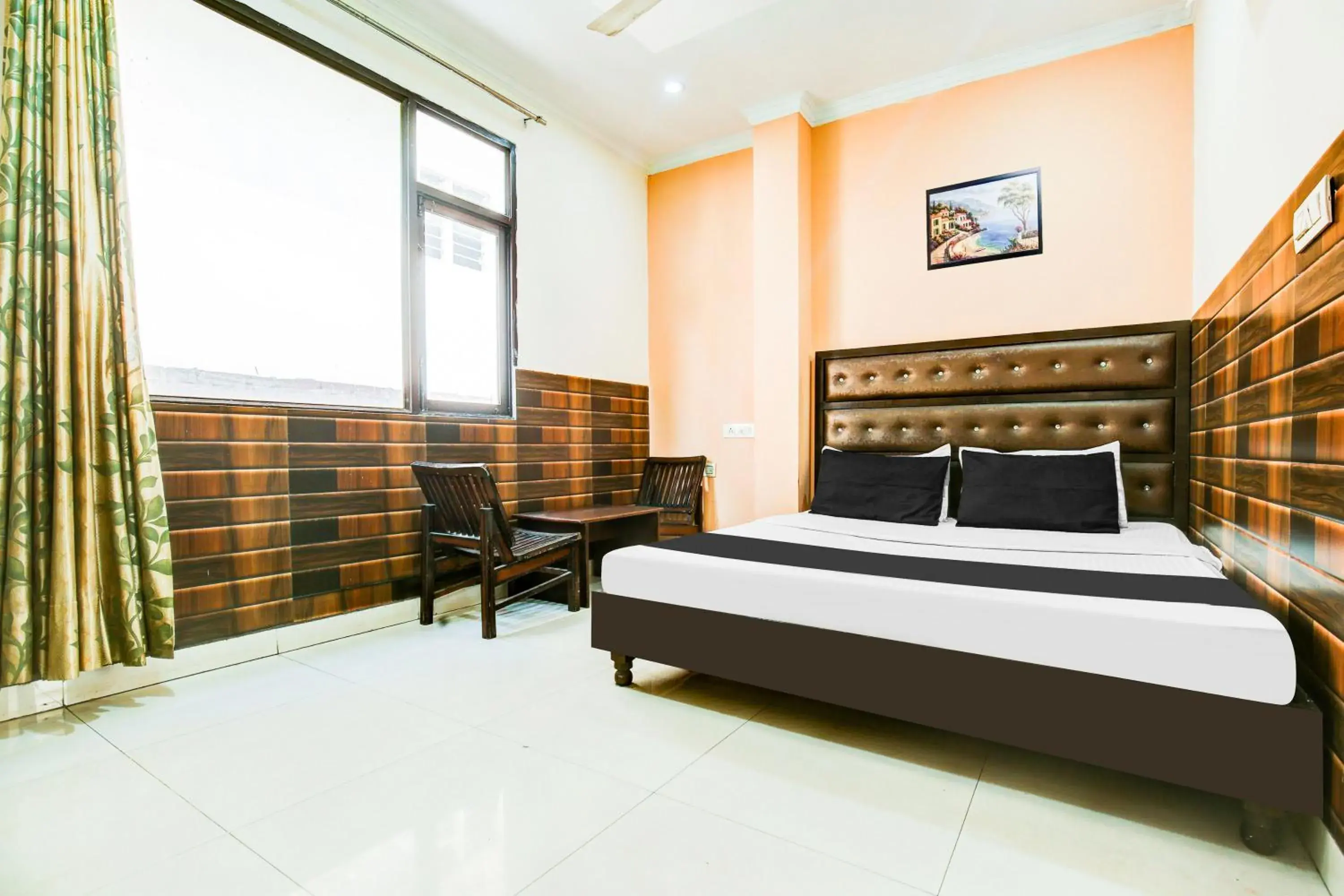 Bedroom in Hotel O Shivansh Palace Bedroom in Hotel O Shivansh Palace