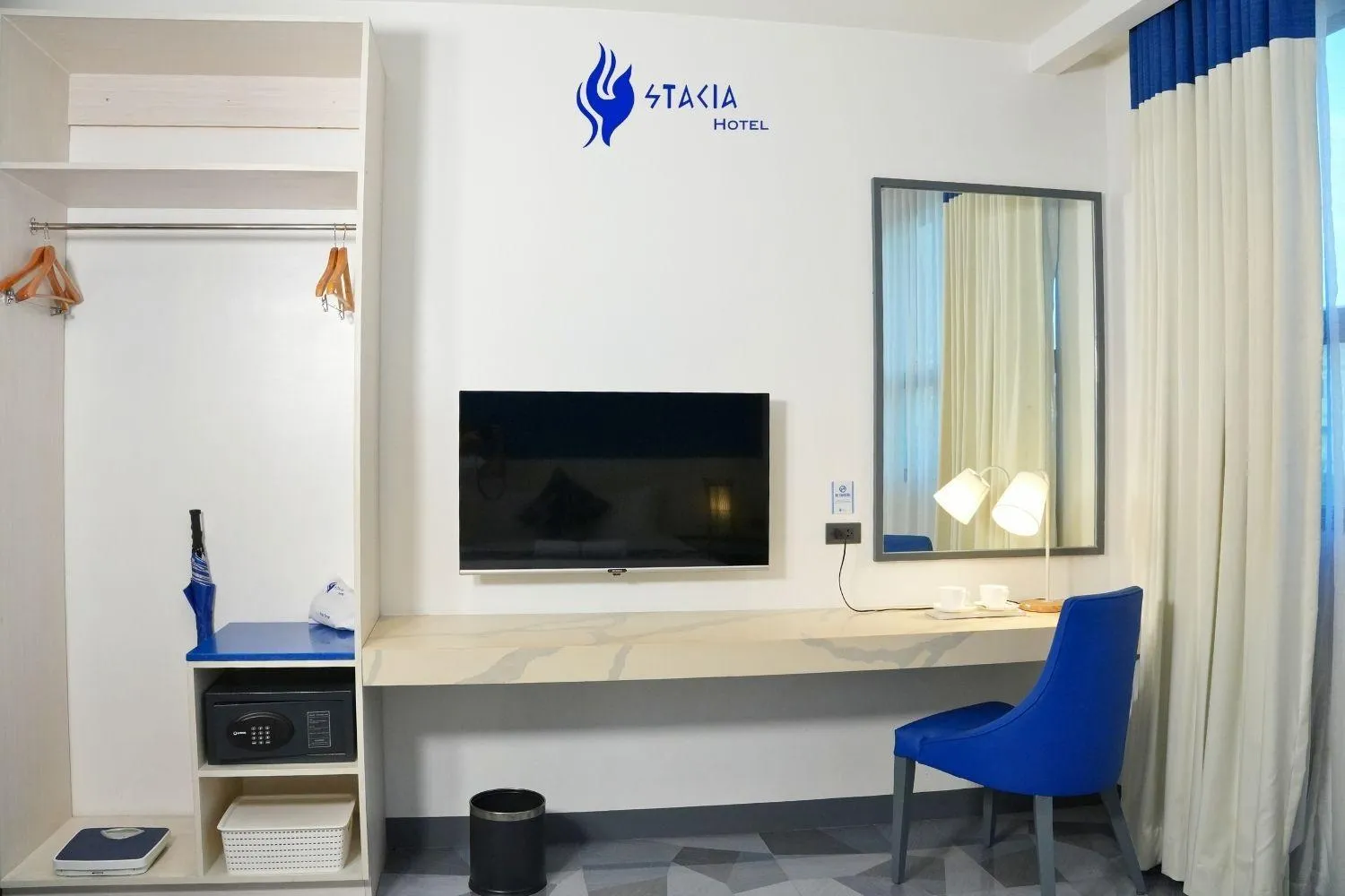 TV and multimedia in Stacia Hotel