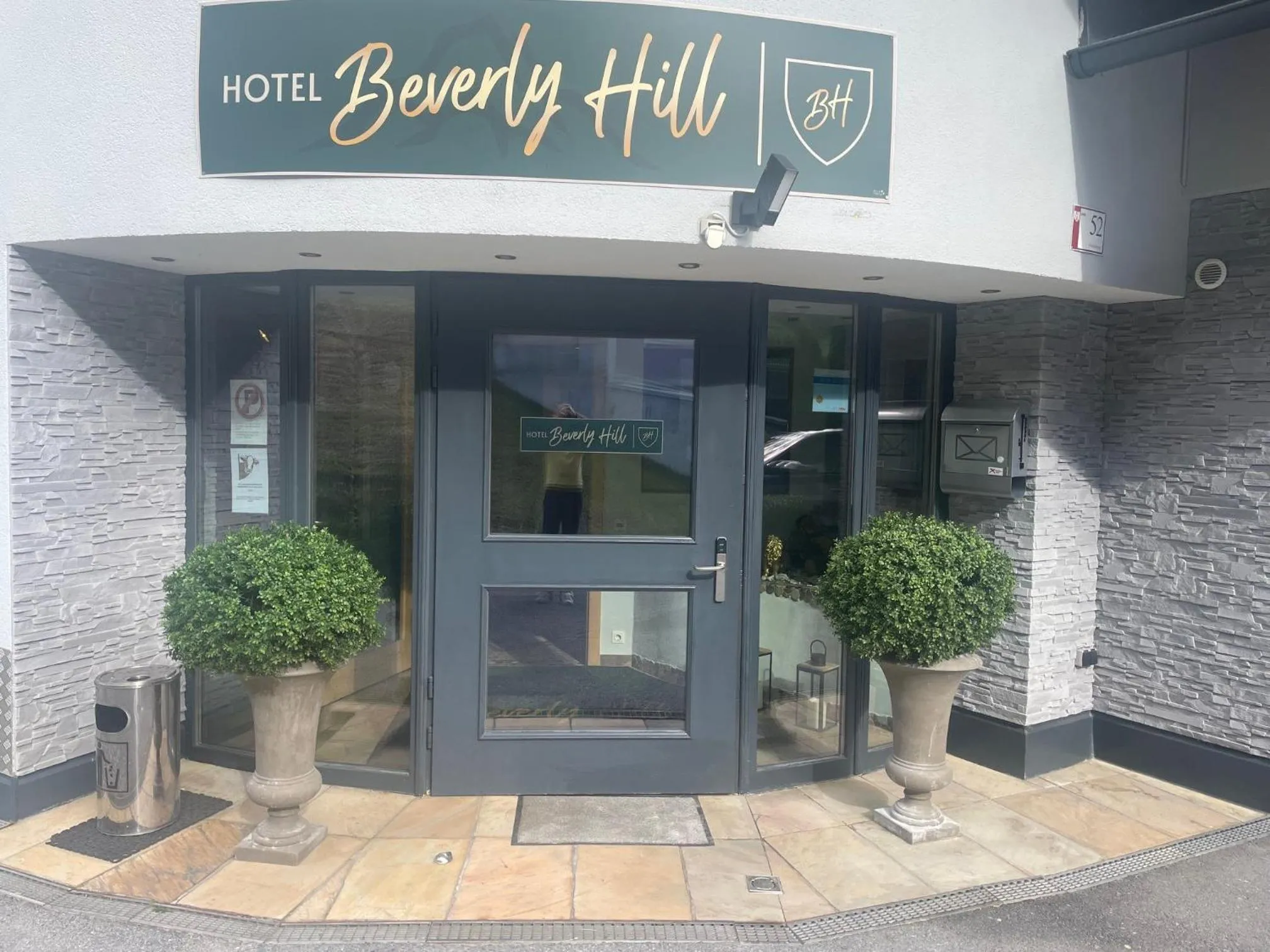 Facade/entrance in Hotel Beverly Hill