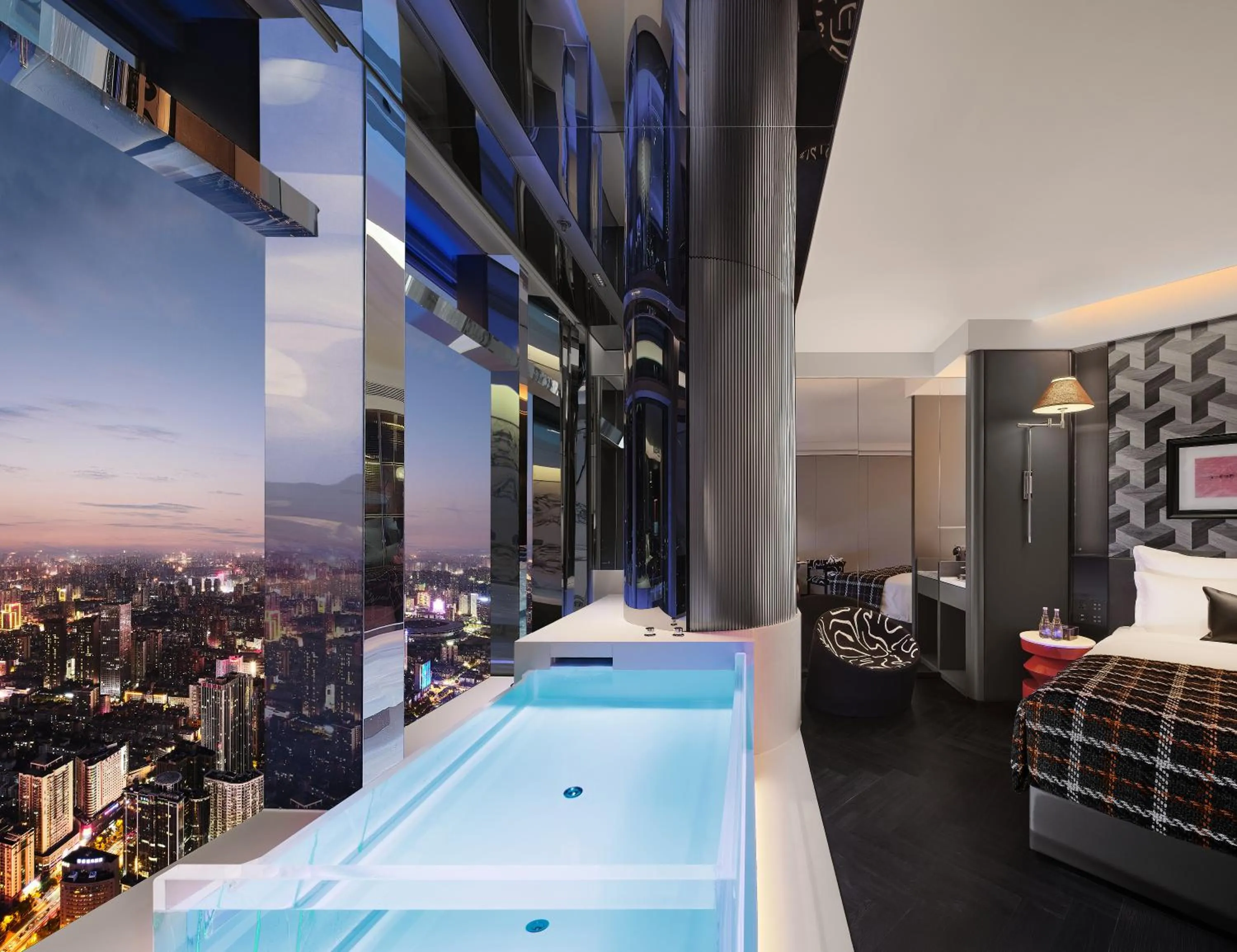 Bath, Bed in ISEYA Panoramic Hotel Changsha Wuyi Square Flagship