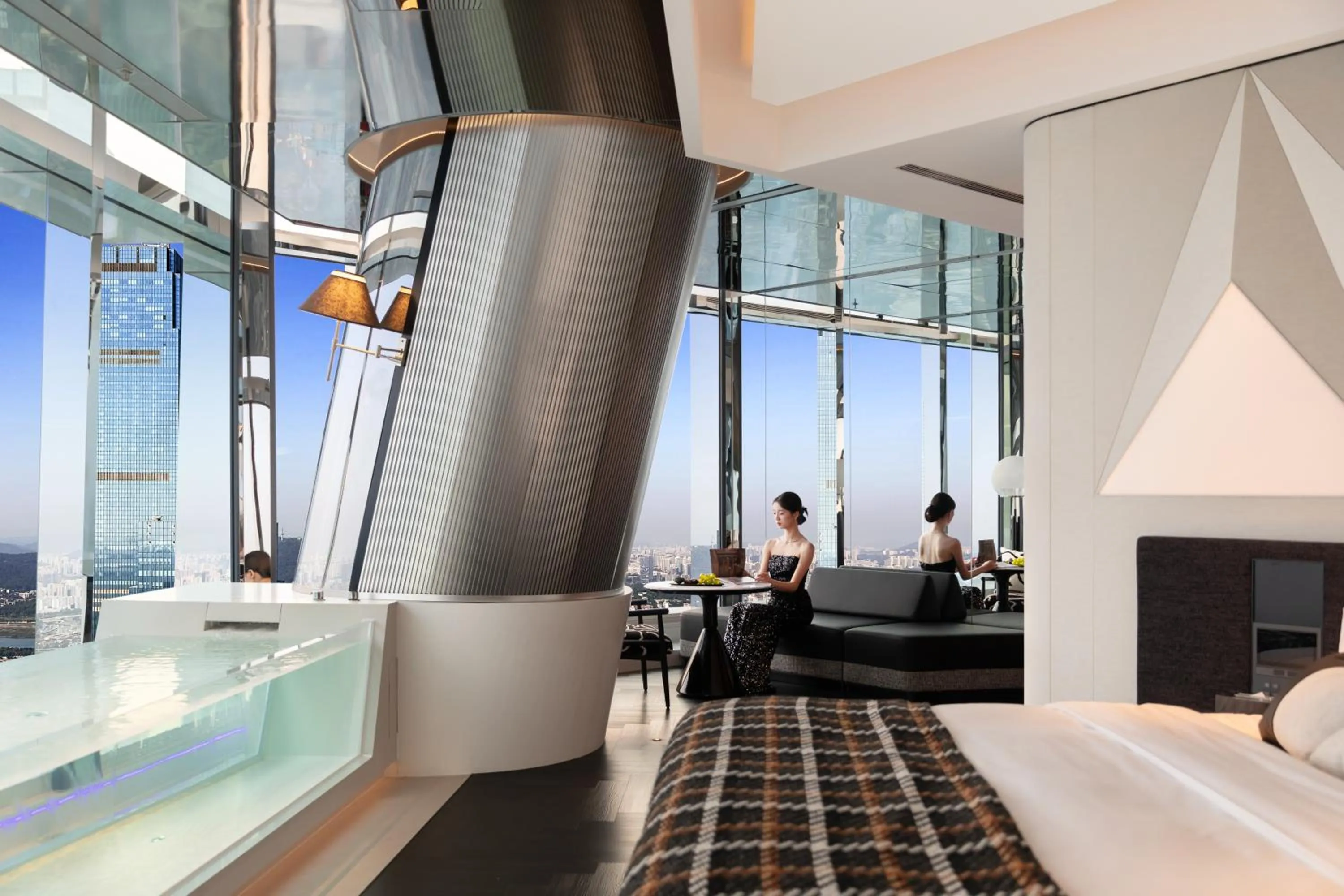 Seating area, Bed in ISEYA Panoramic Hotel Changsha Wuyi Square Flagship