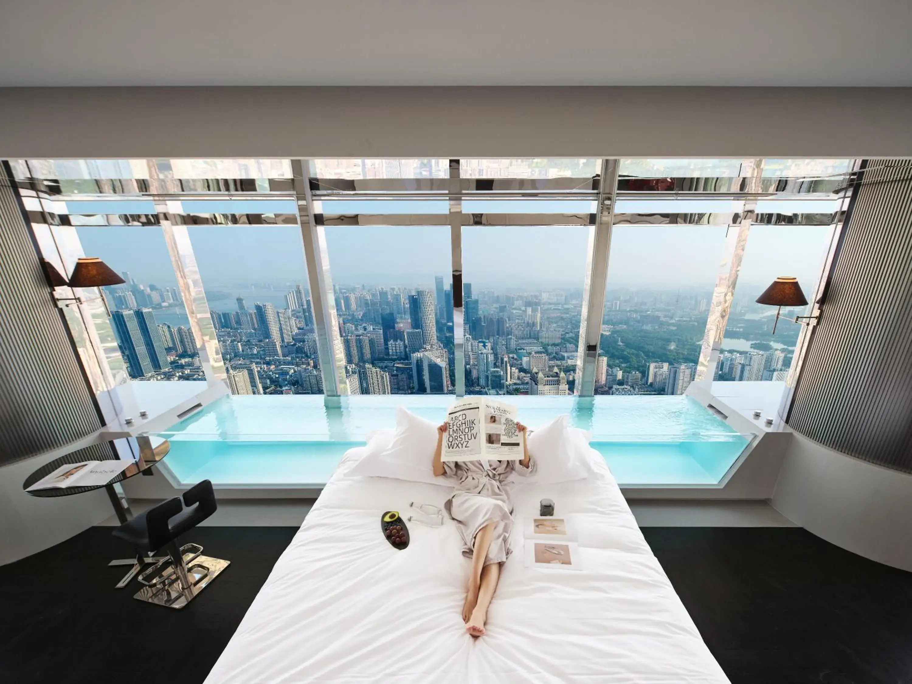 270° City-view Deluxe Suite With Bathtub in ISEYA Panoramic Hotel Changsha Wuyi Square Flagship 270° City-view Deluxe Suite With Bathtub in ISEYA Panoramic Hotel Changsha Wuyi Square Flagship