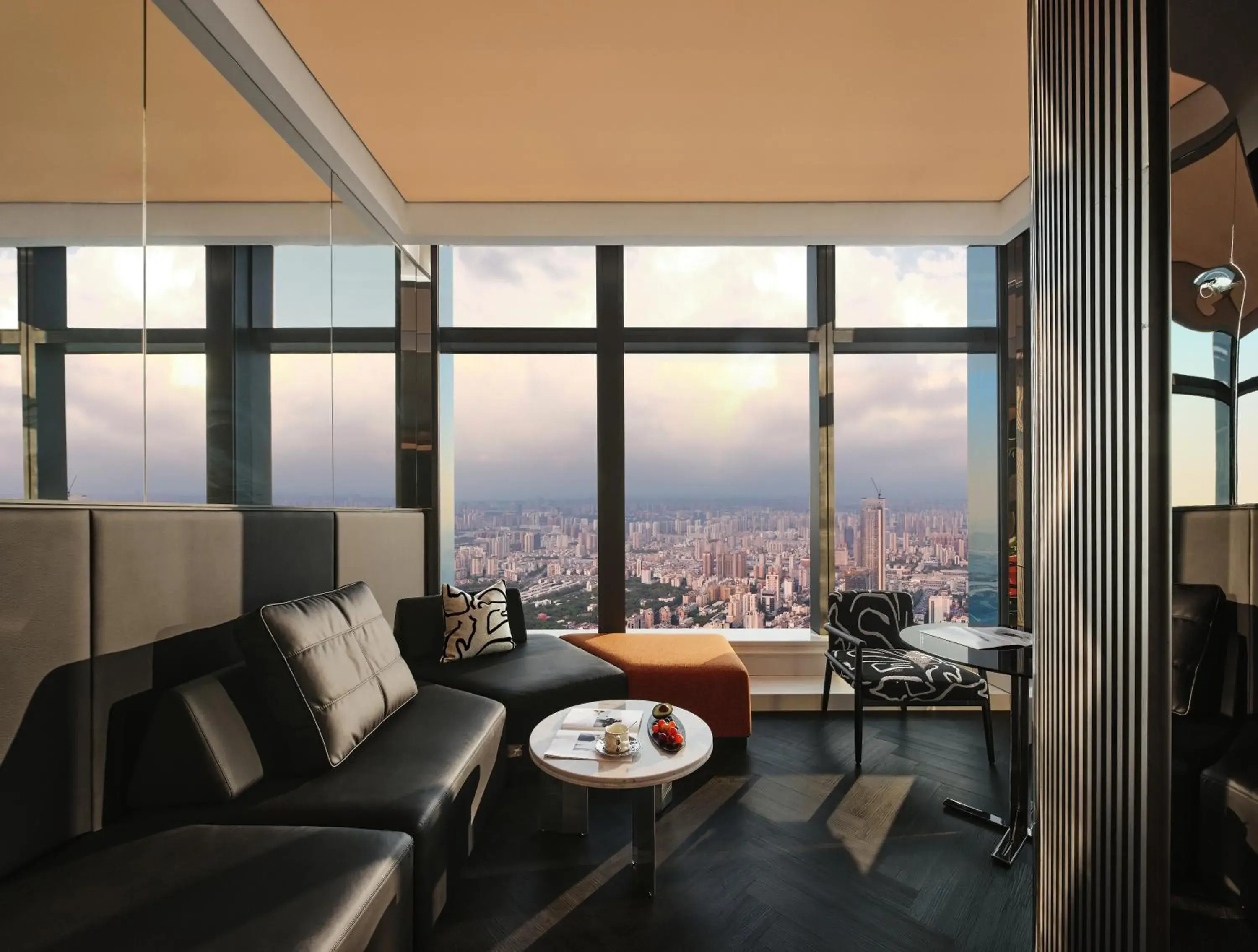 Skyline City View Twin Room in ISEYA Panoramic Hotel Changsha Wuyi Square Flagship Skyline City View Twin Room in ISEYA Panoramic Hotel Changsha Wuyi Square Flagship