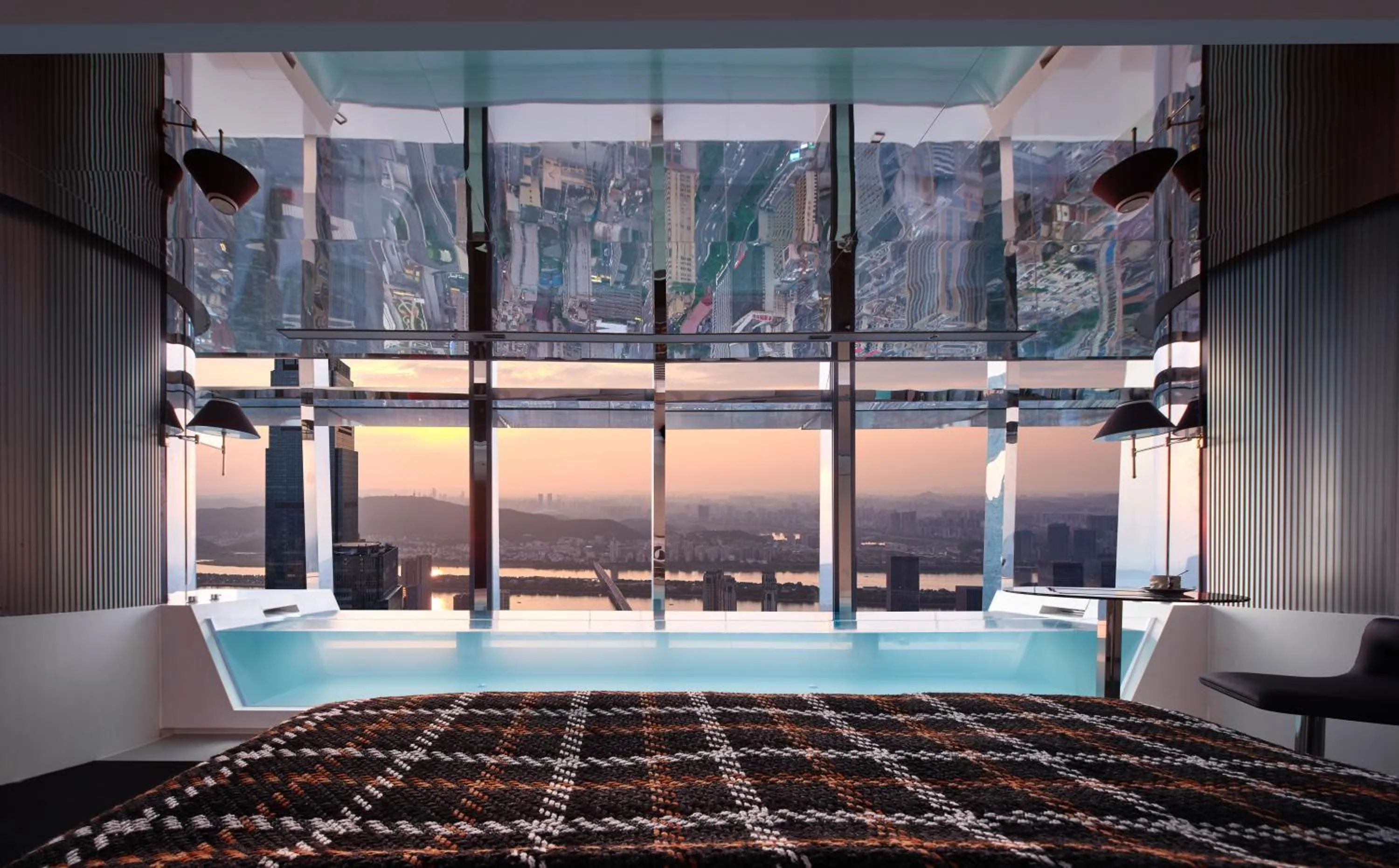 Bath, Bed in ISEYA Panoramic Hotel Changsha Wuyi Square Flagship