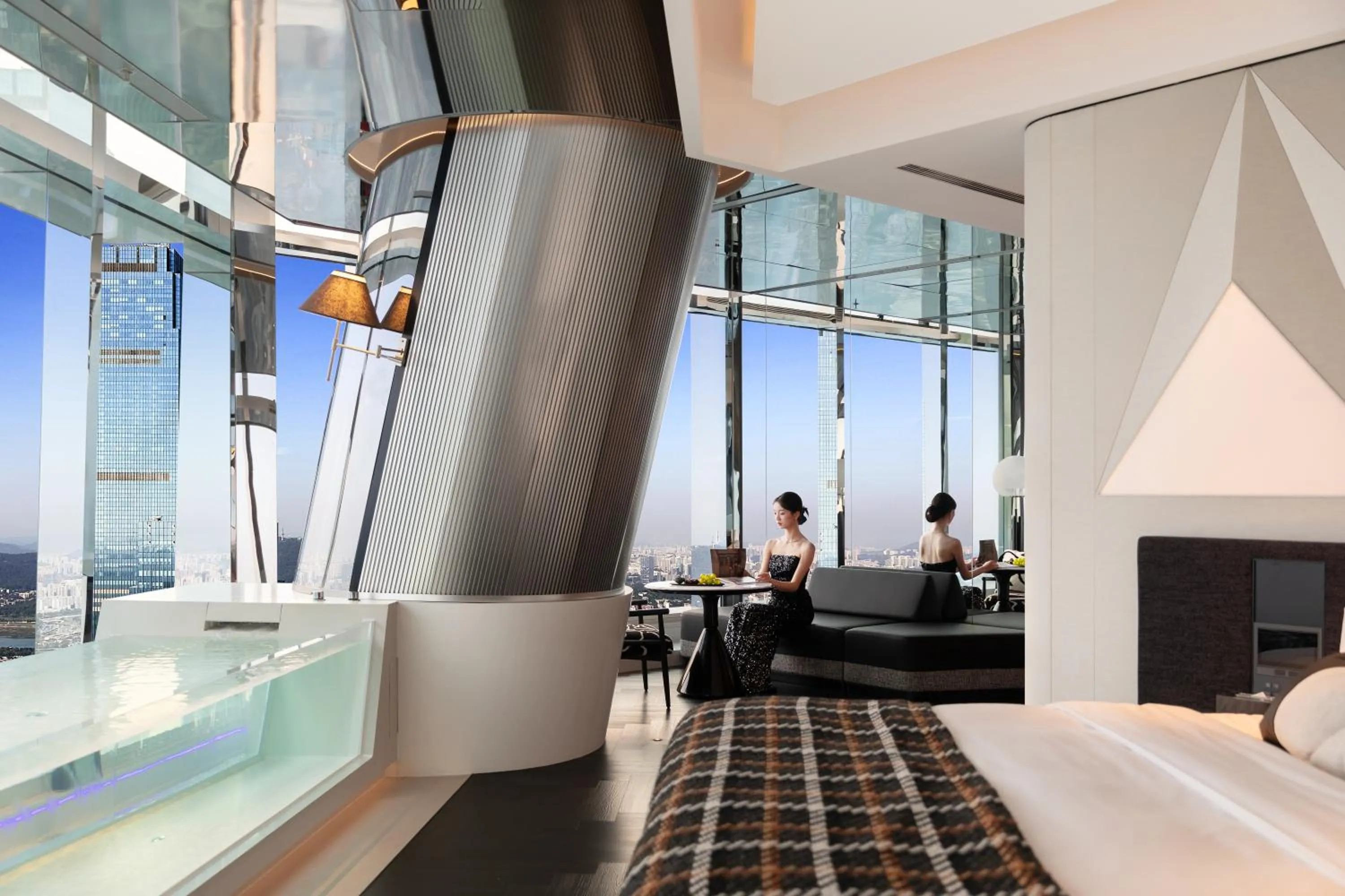 Photo of the whole room, Bed in ISEYA Panoramic Hotel Changsha Wuyi Square Flagship