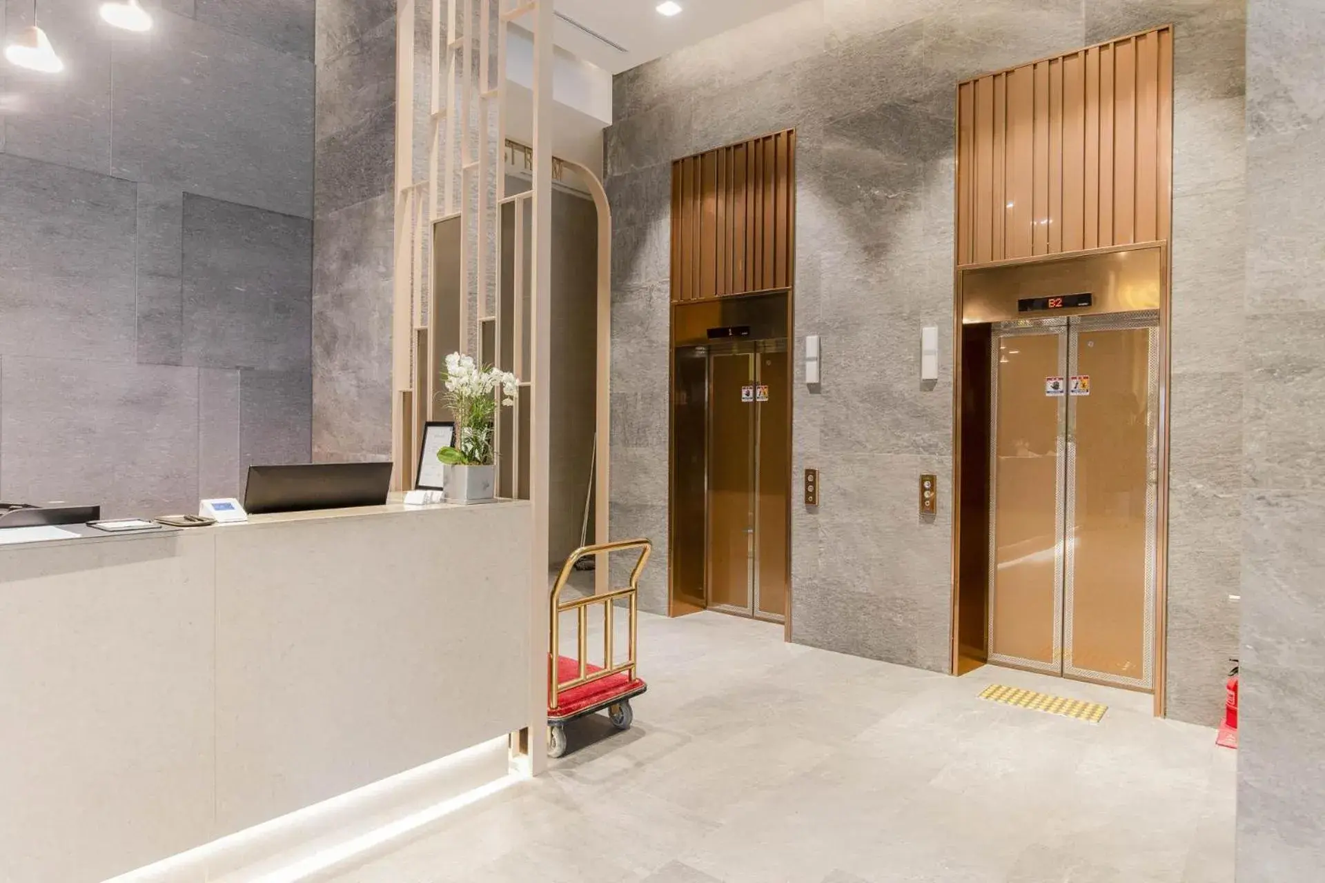 Lobby or reception in Hotel Elora Lobby or reception in Hotel Elora