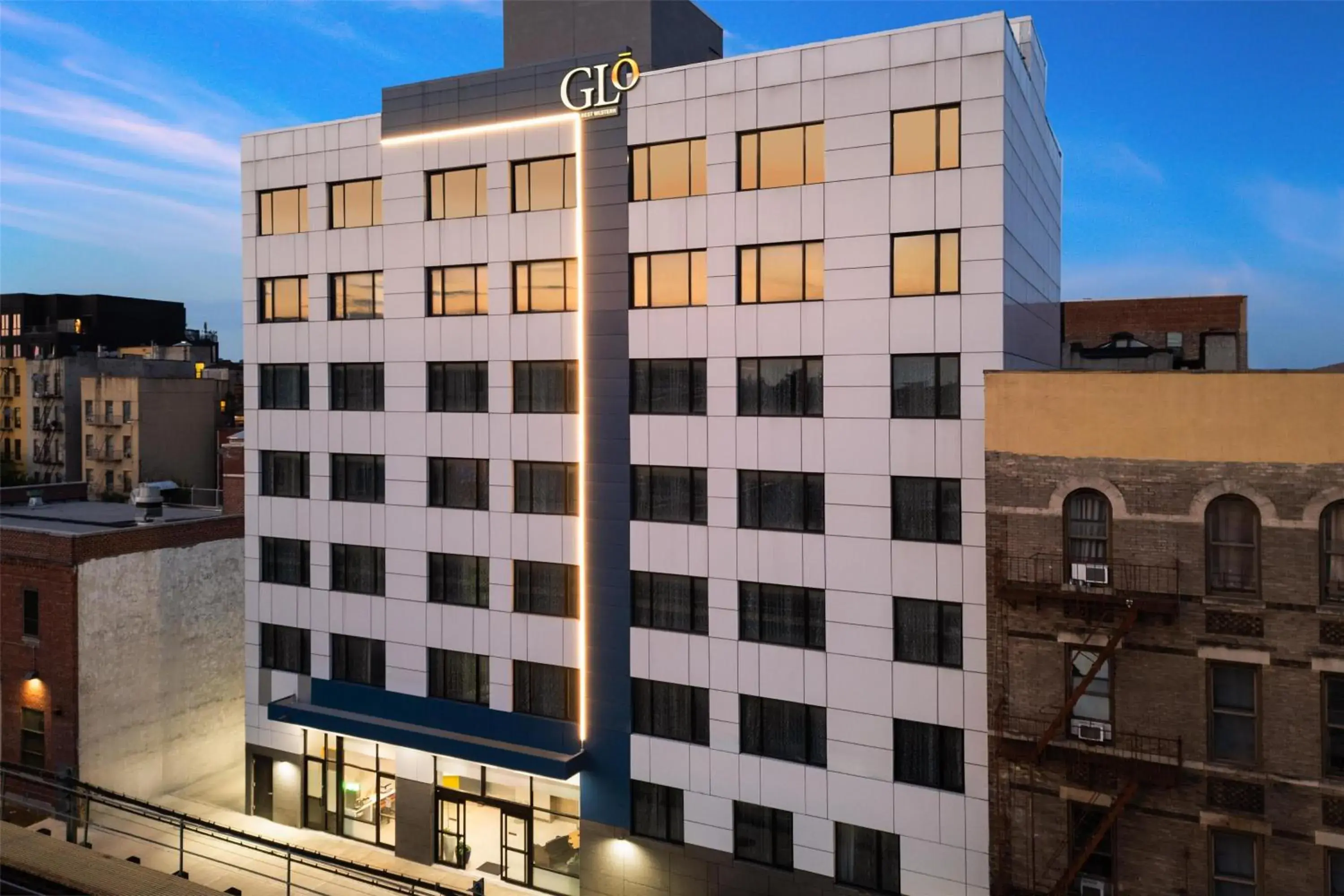 Property building in GLō Best Western Bronx NYC Property building in GLō Best Western Bronx NYC