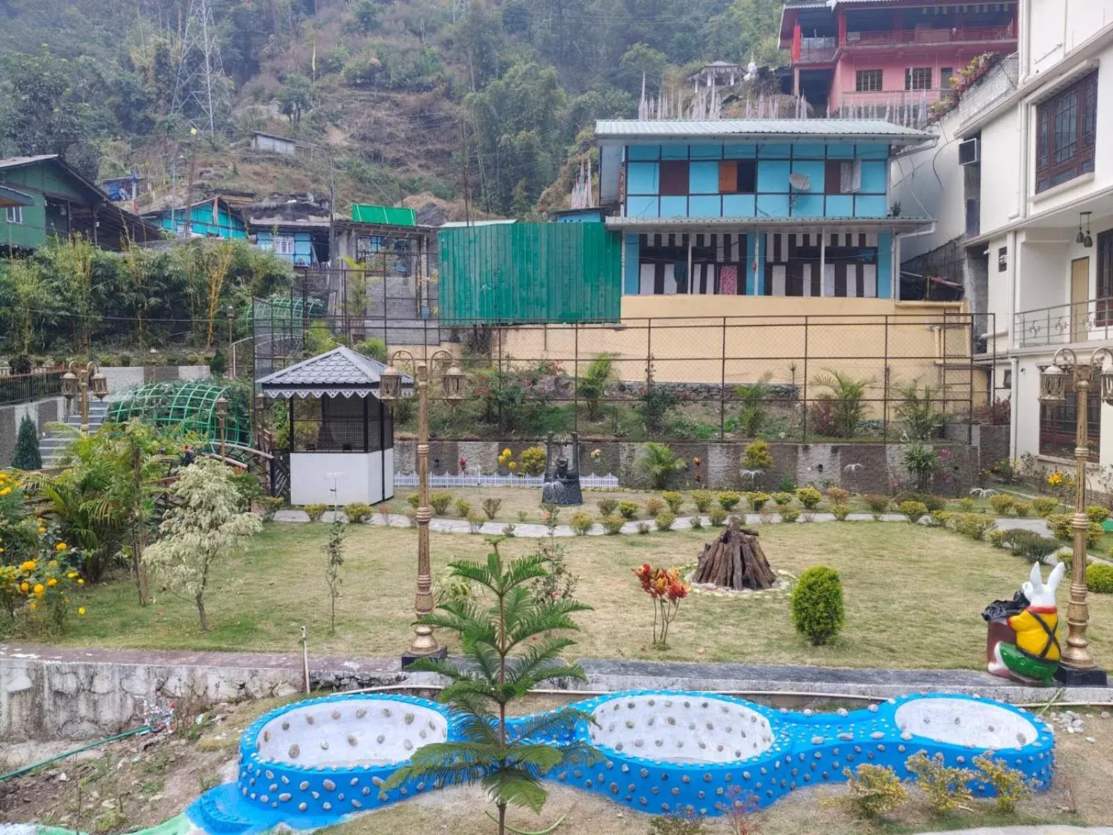 Garden view in Nature's Nest Resort Garden view in Nature's Nest Resort