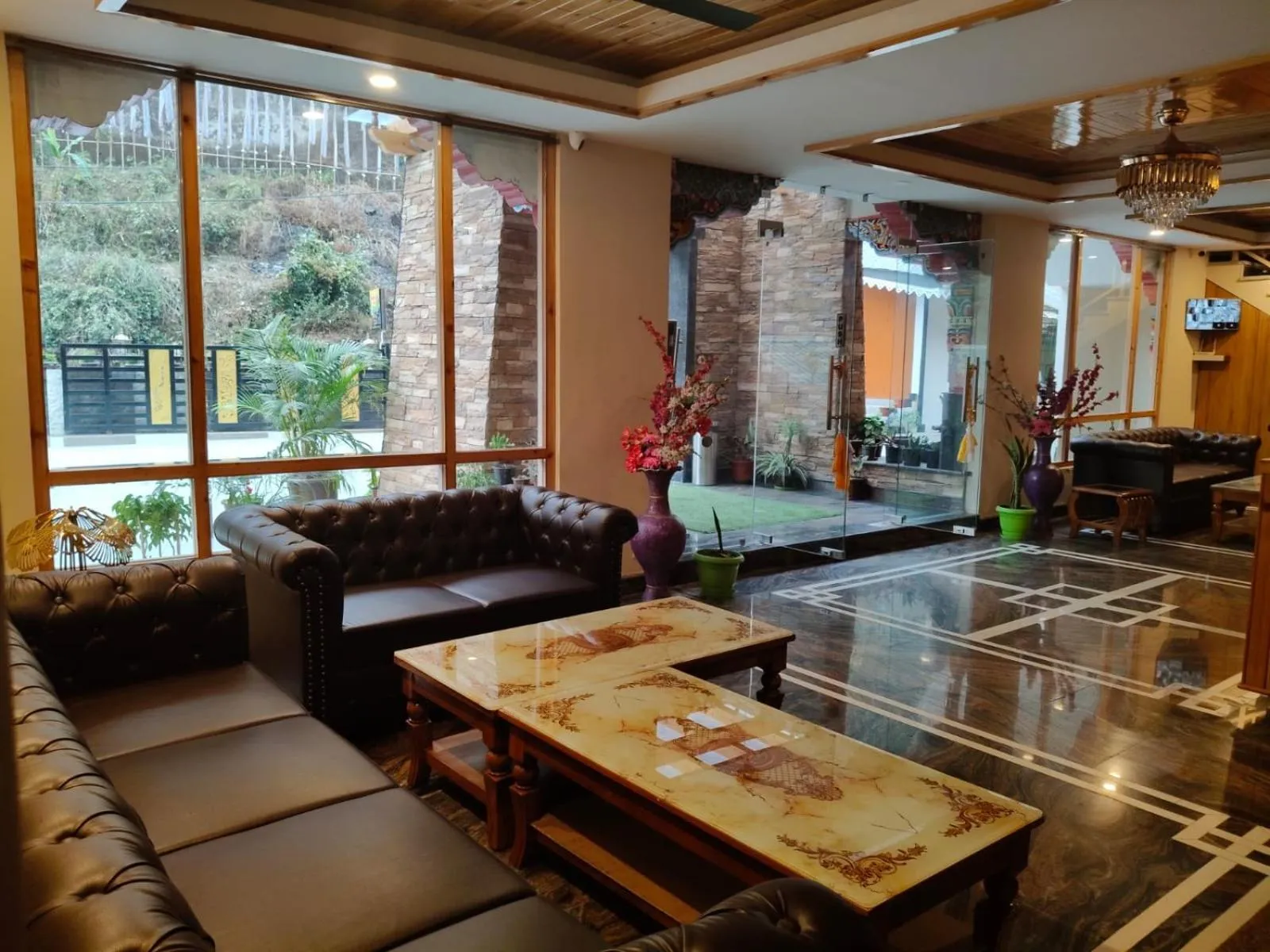 Living room in Nature's Nest Resort