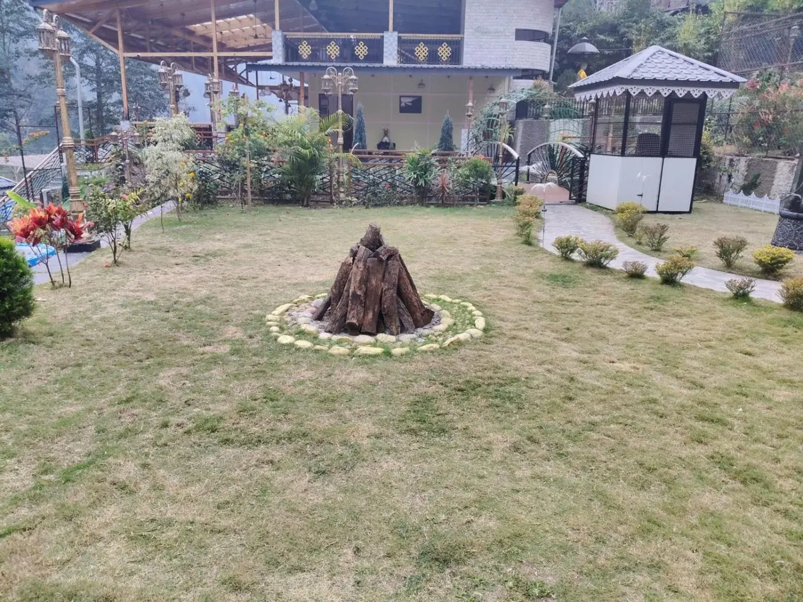 Garden view in Nature's Nest Resort Garden view in Nature's Nest Resort