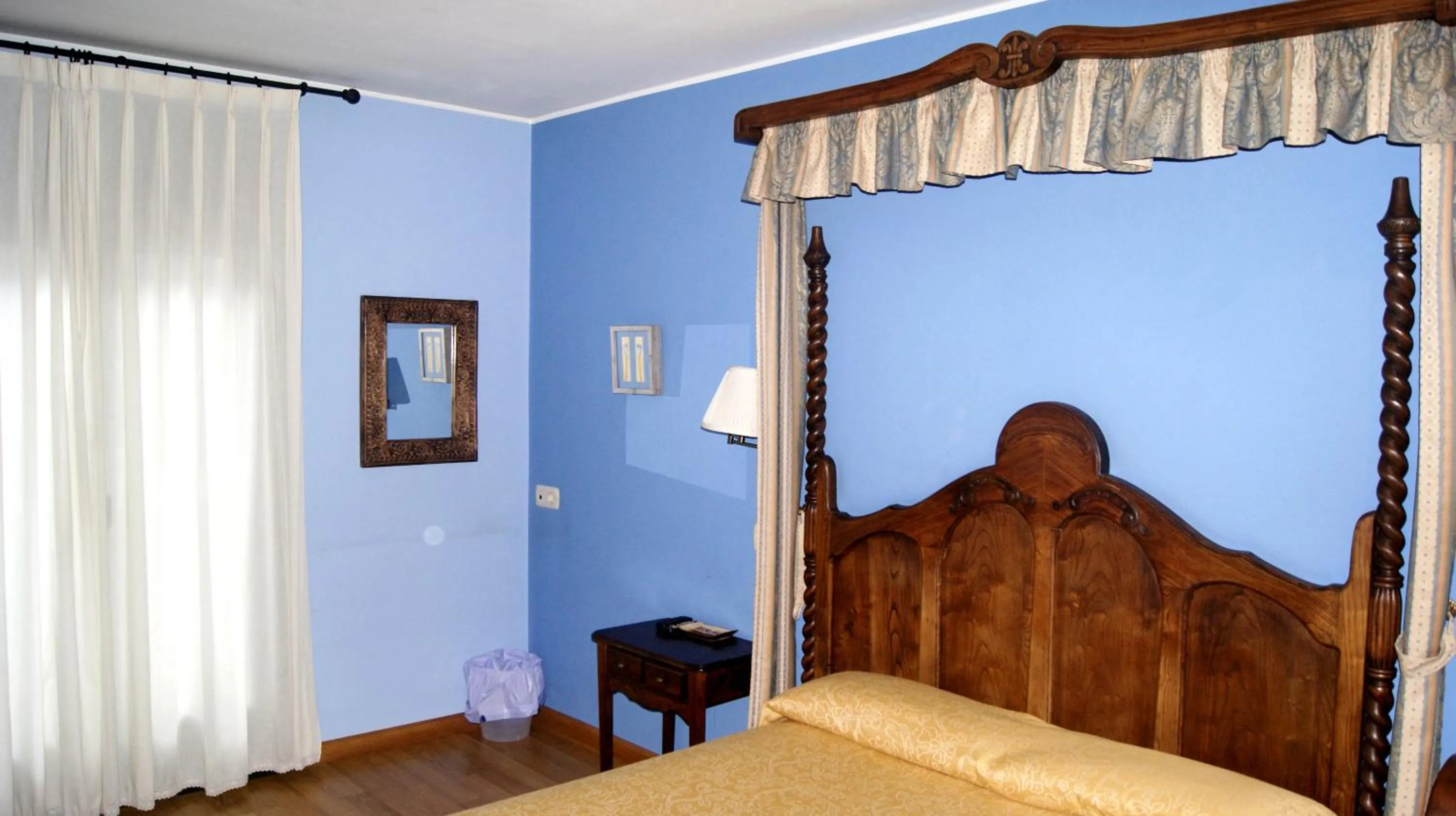 Bed in Hotel Conventin