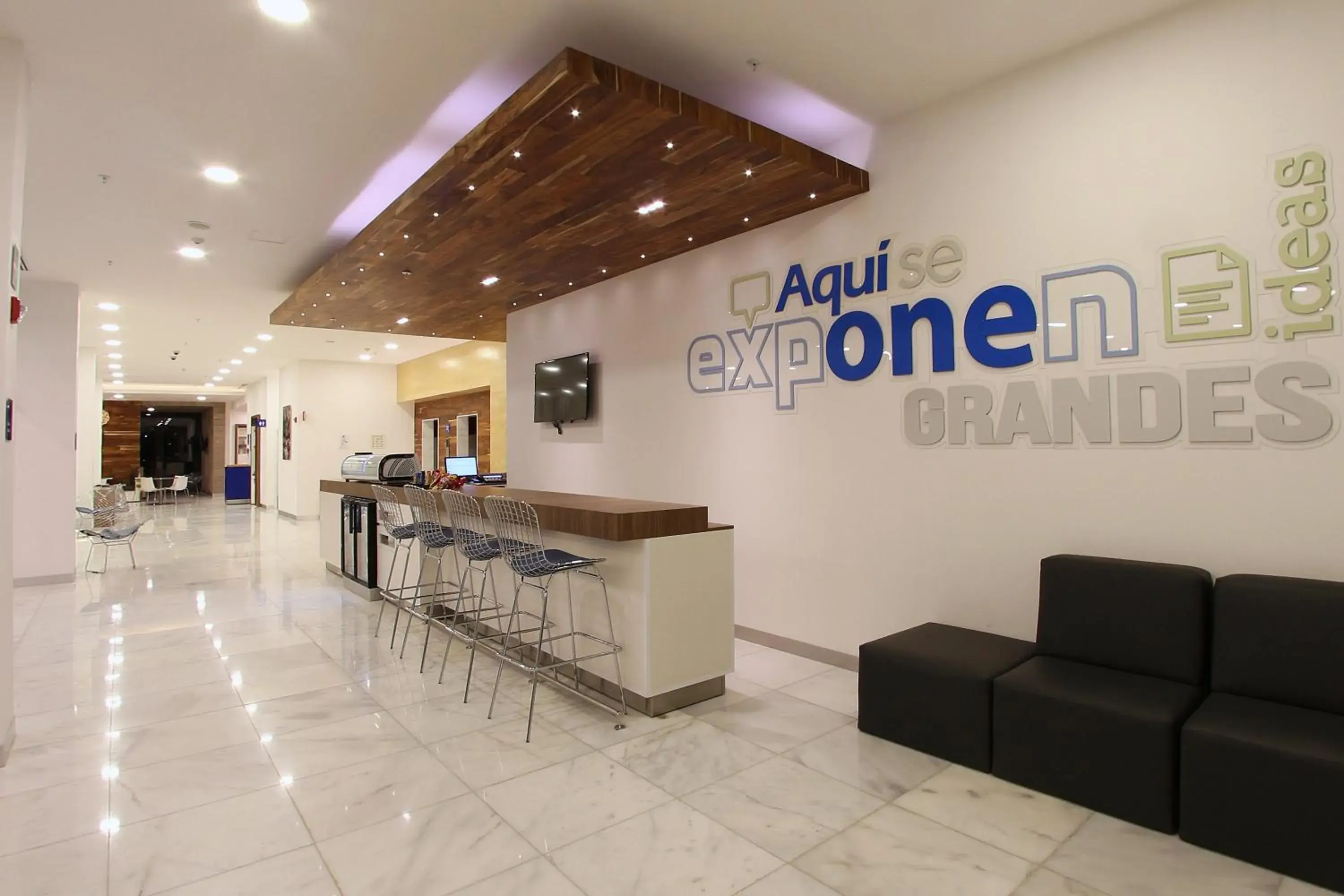 Lobby or reception in One Villahermosa 2000 Lobby or reception in One Villahermosa 2000
