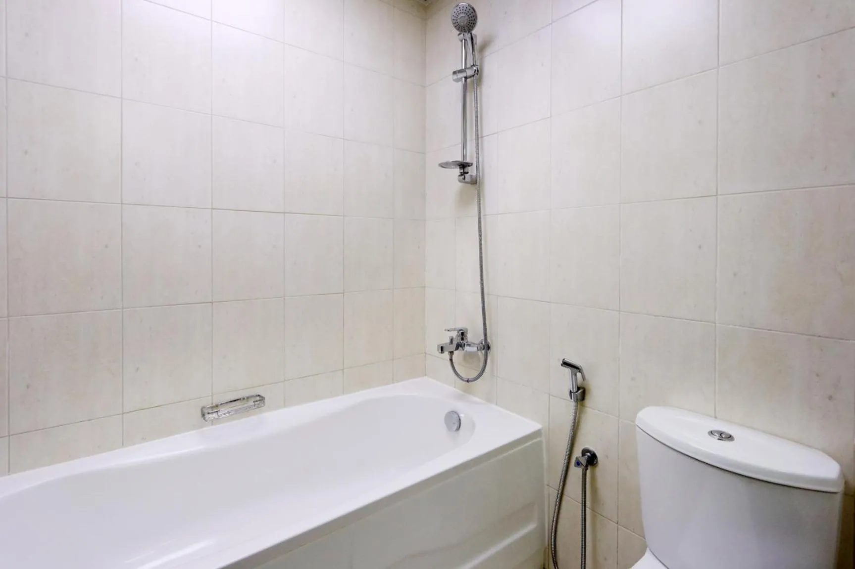 Shower in Livbnb-Spacious JVC Studio, Near Dining and Shops