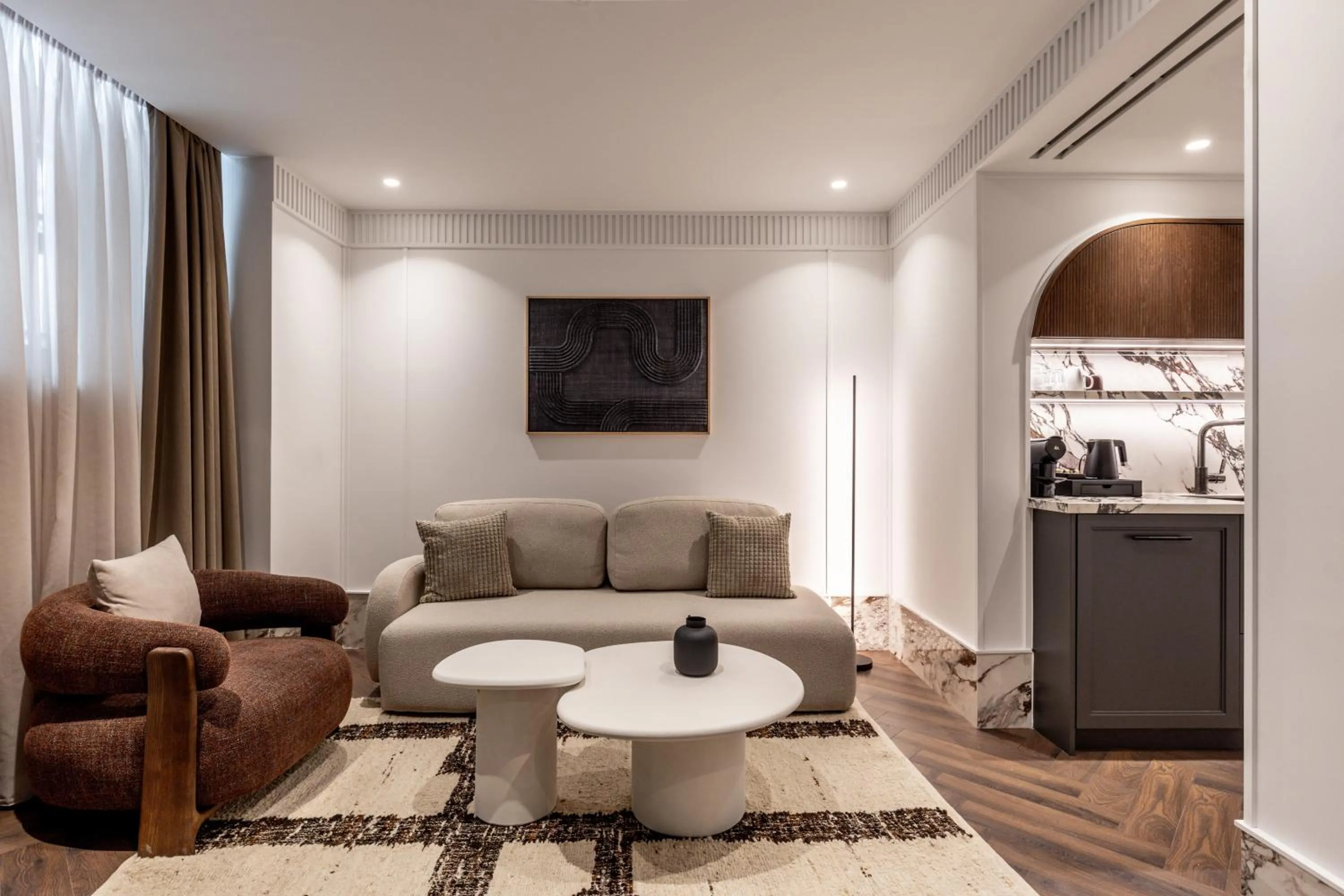 TV and multimedia in Rua Augusta