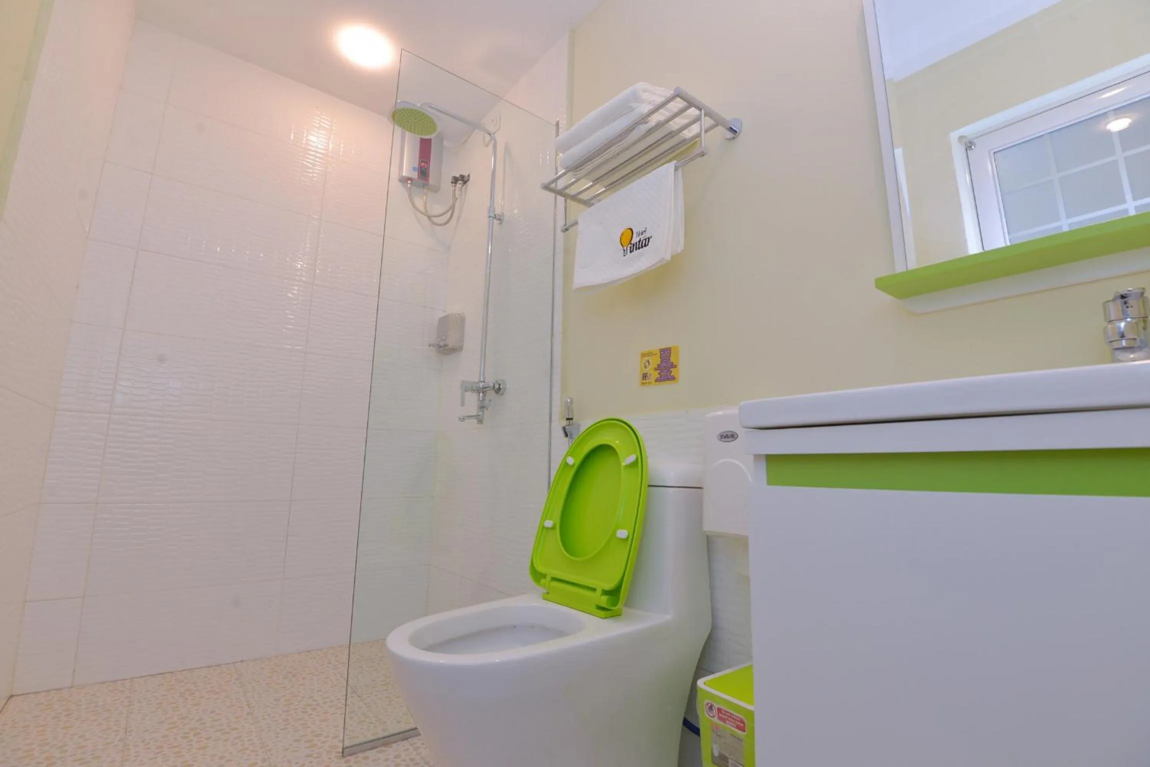 Toilet in Hotel Pintar