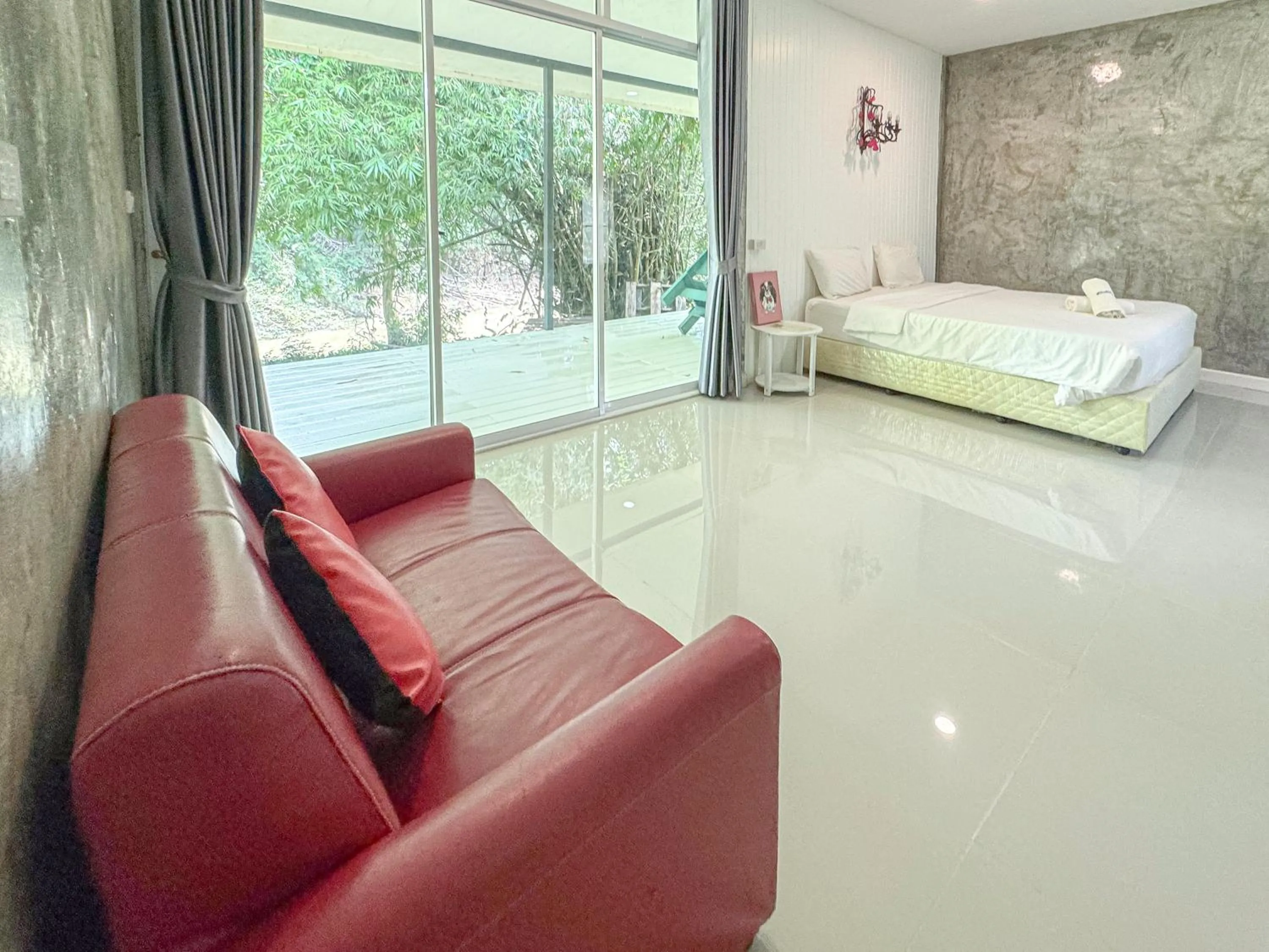 Bed in Saksupha Resort