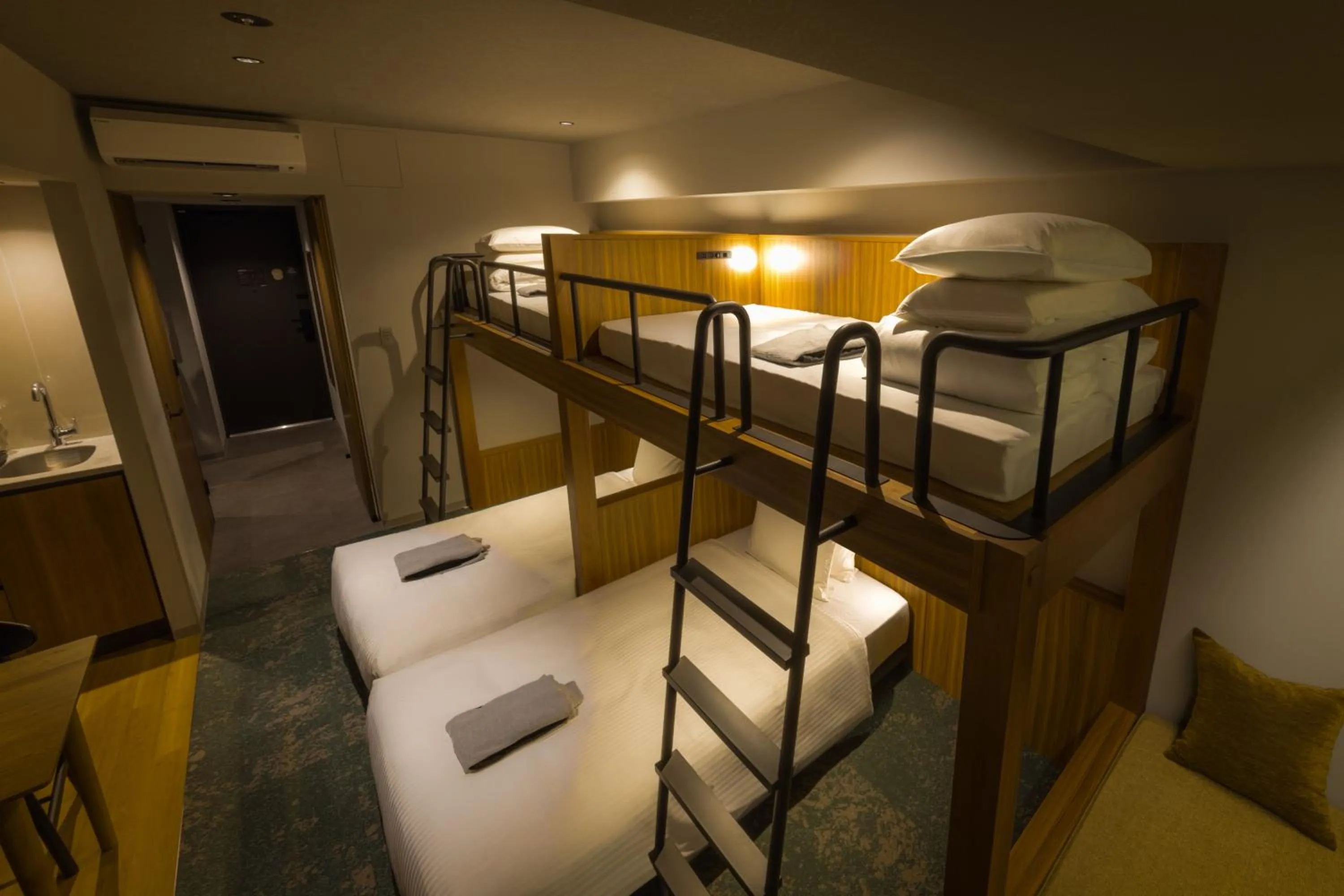 Bed in &Here SHINJUKU