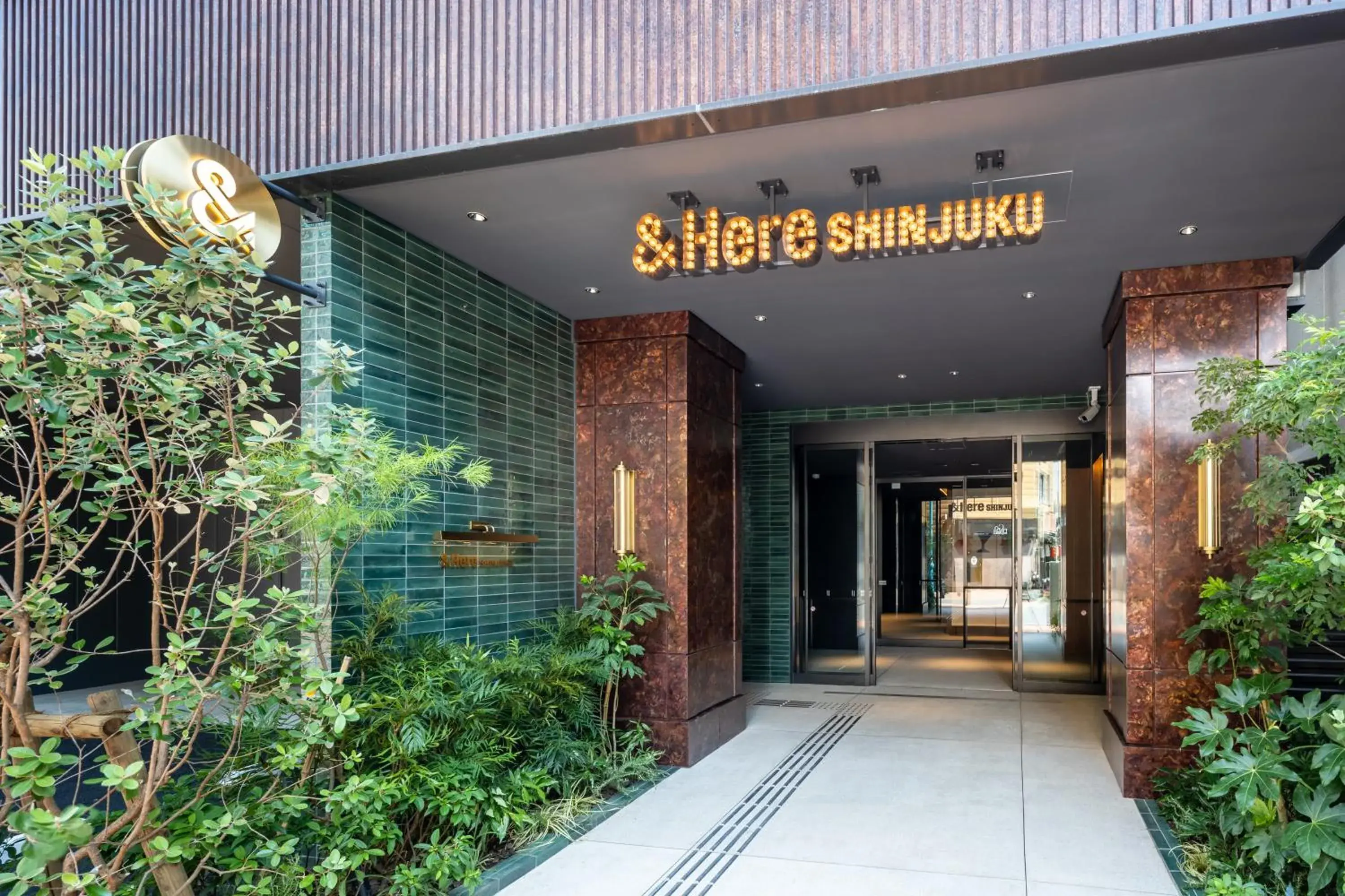 &Here SHINJUKU &Here SHINJUKU