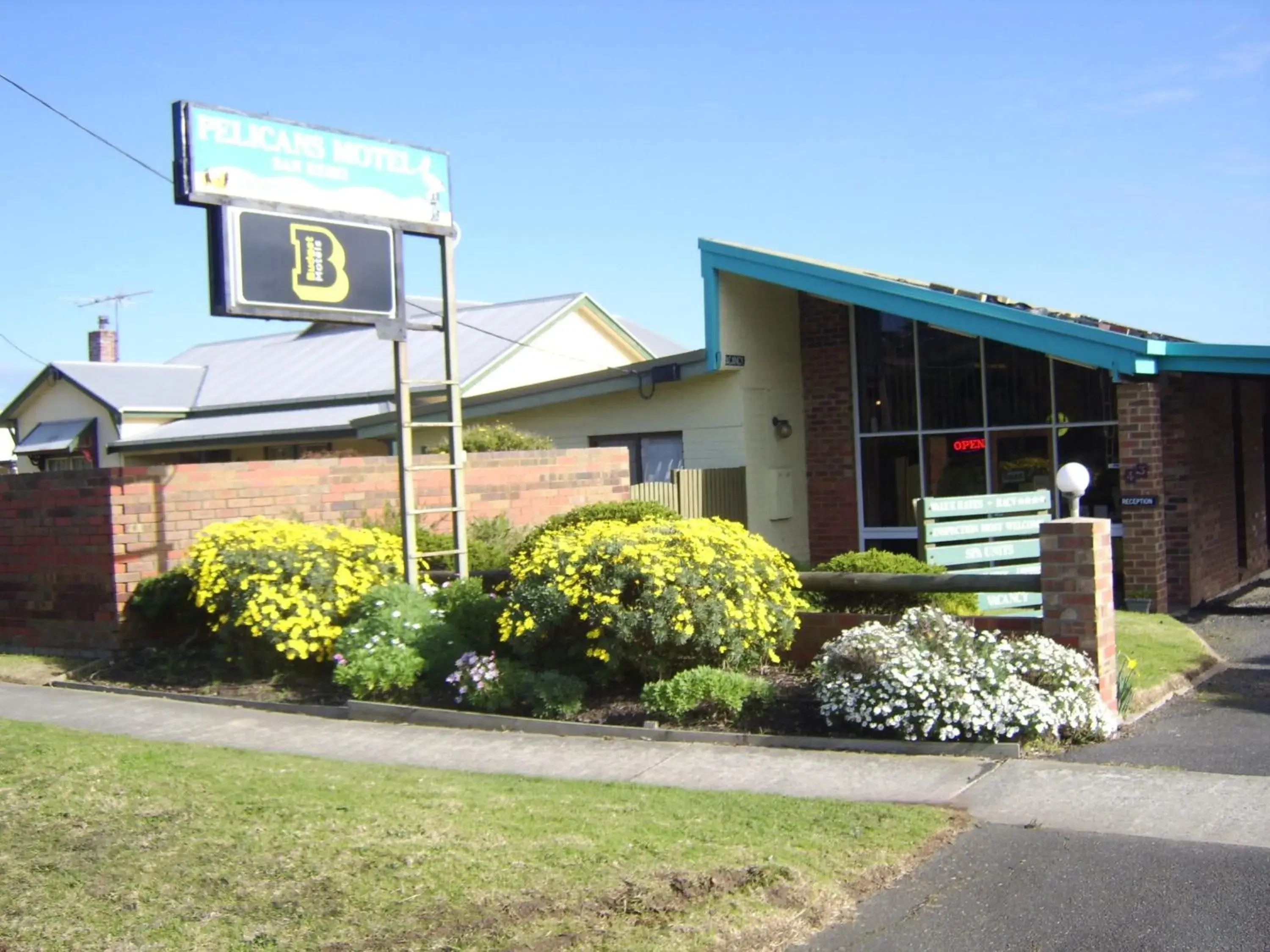 Pelicans Motel San Remo Pelicans Motel San Remo