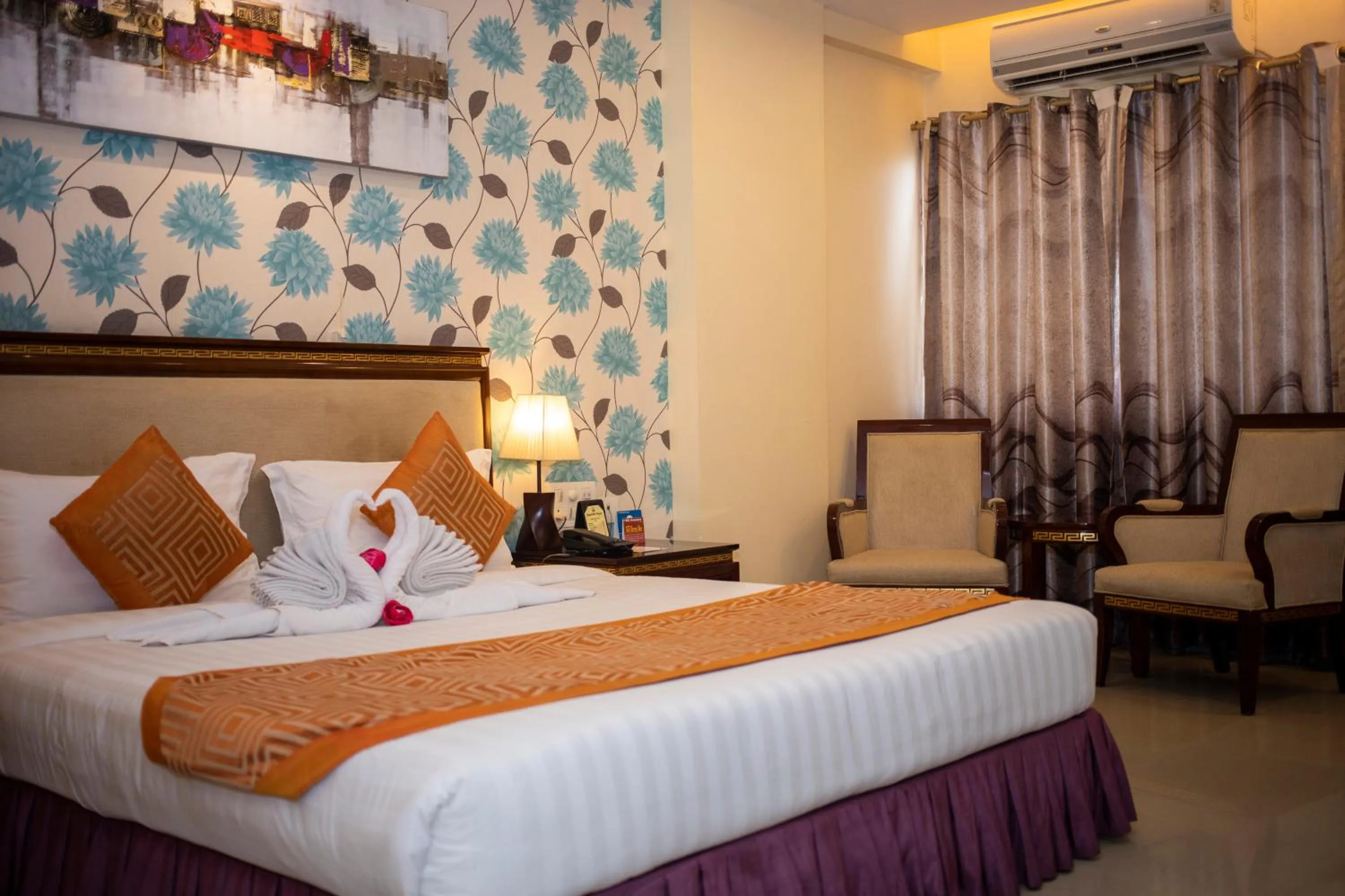 Bedroom, Bed in Hotel KRC Palace