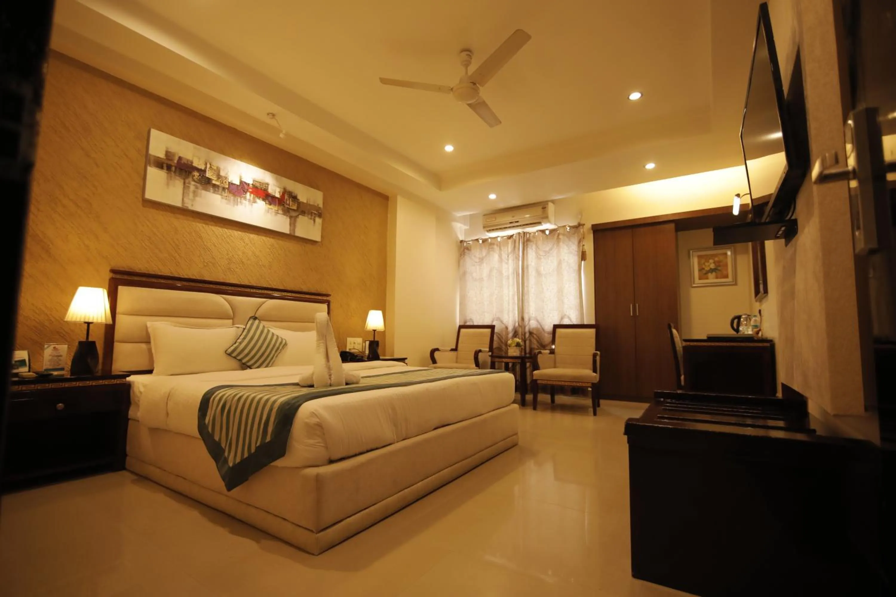 Bed in Hotel KRC Palace