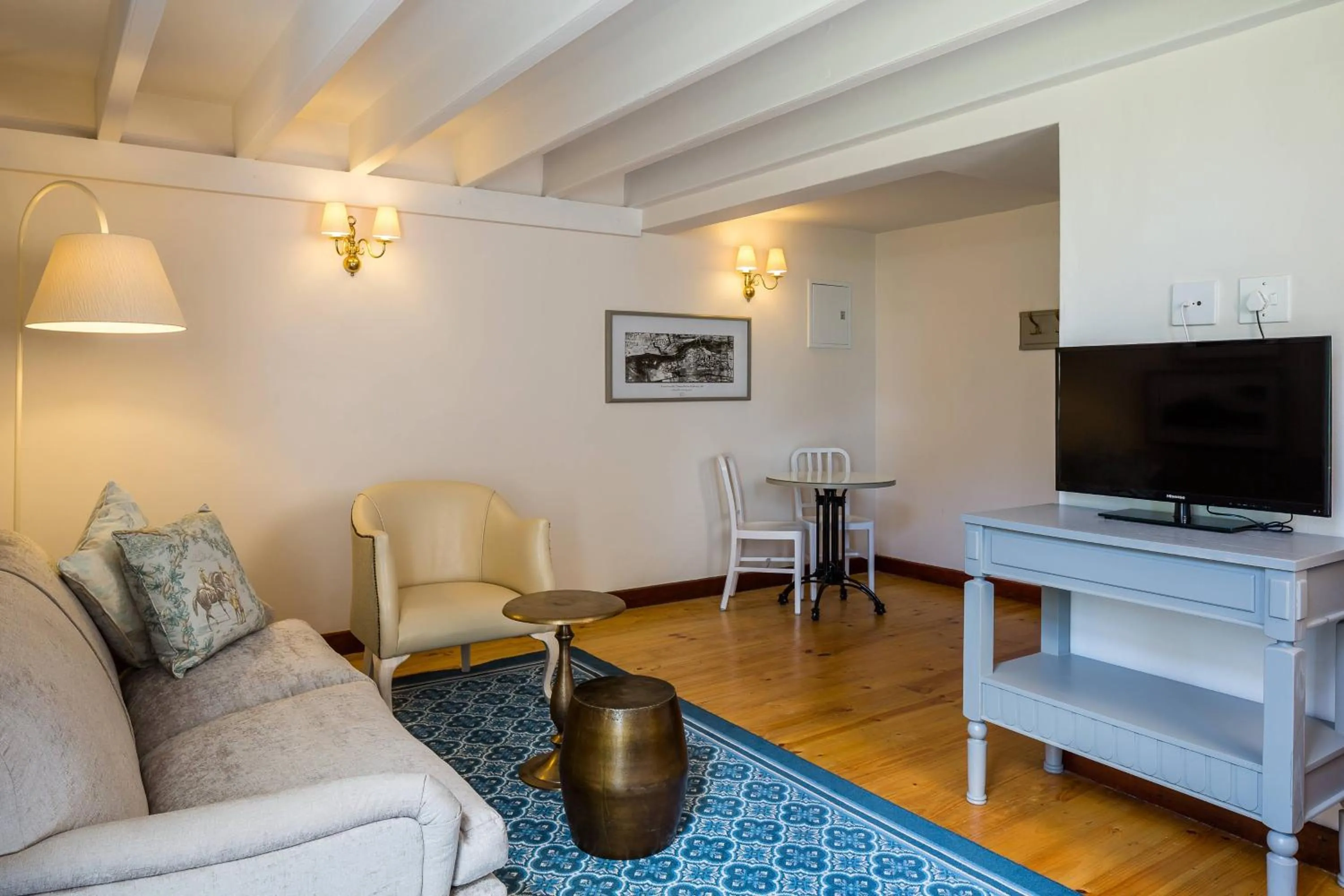 Bedroom in Protea Hotel by Marriott Cape Town Mowbray