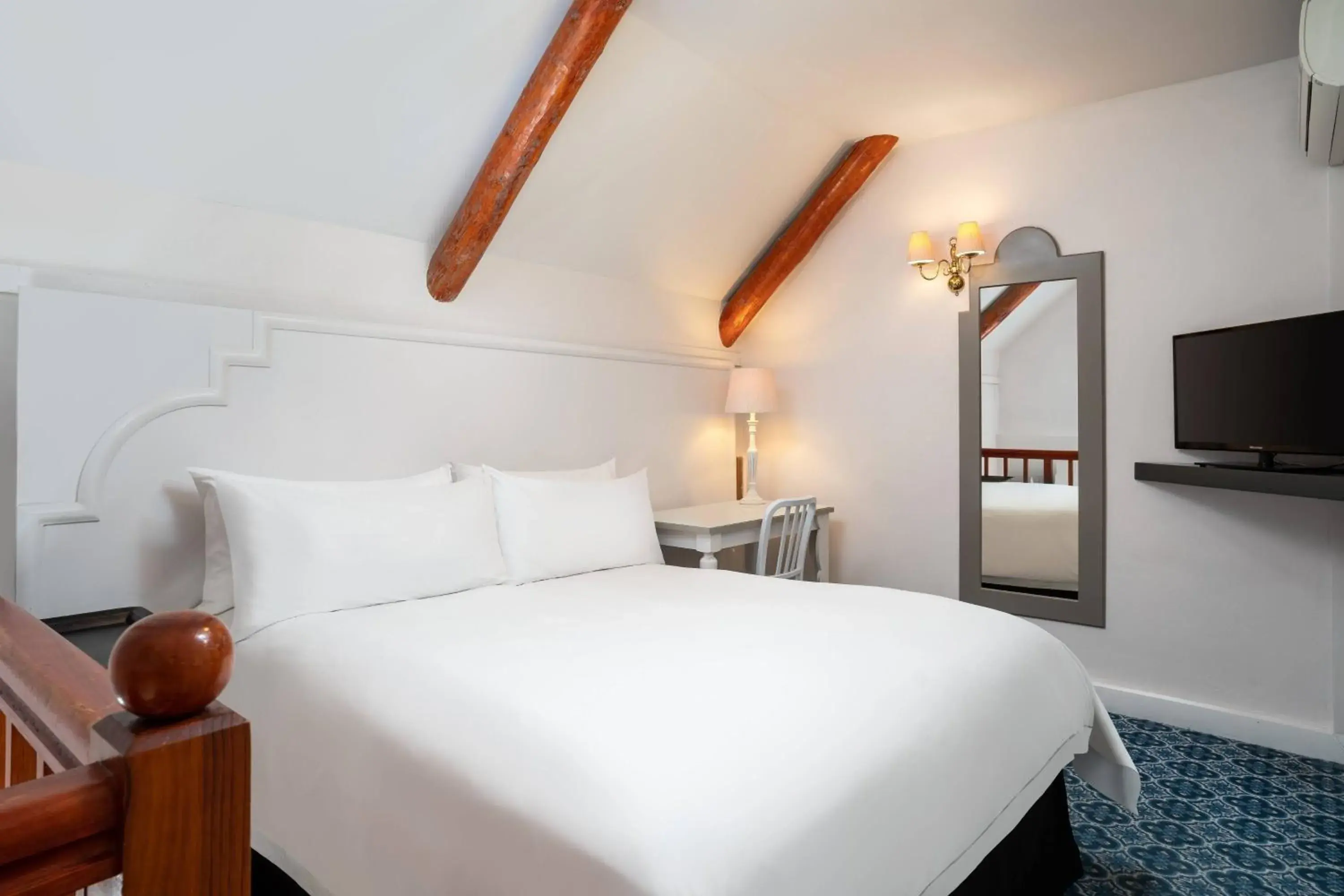 1 Bedroom Bi-level Loft, 1 Queen in Protea Hotel by Marriott Cape Town Mowbray 1 Bedroom Bi-level Loft, 1 Queen in Protea Hotel by Marriott Cape Town Mowbray