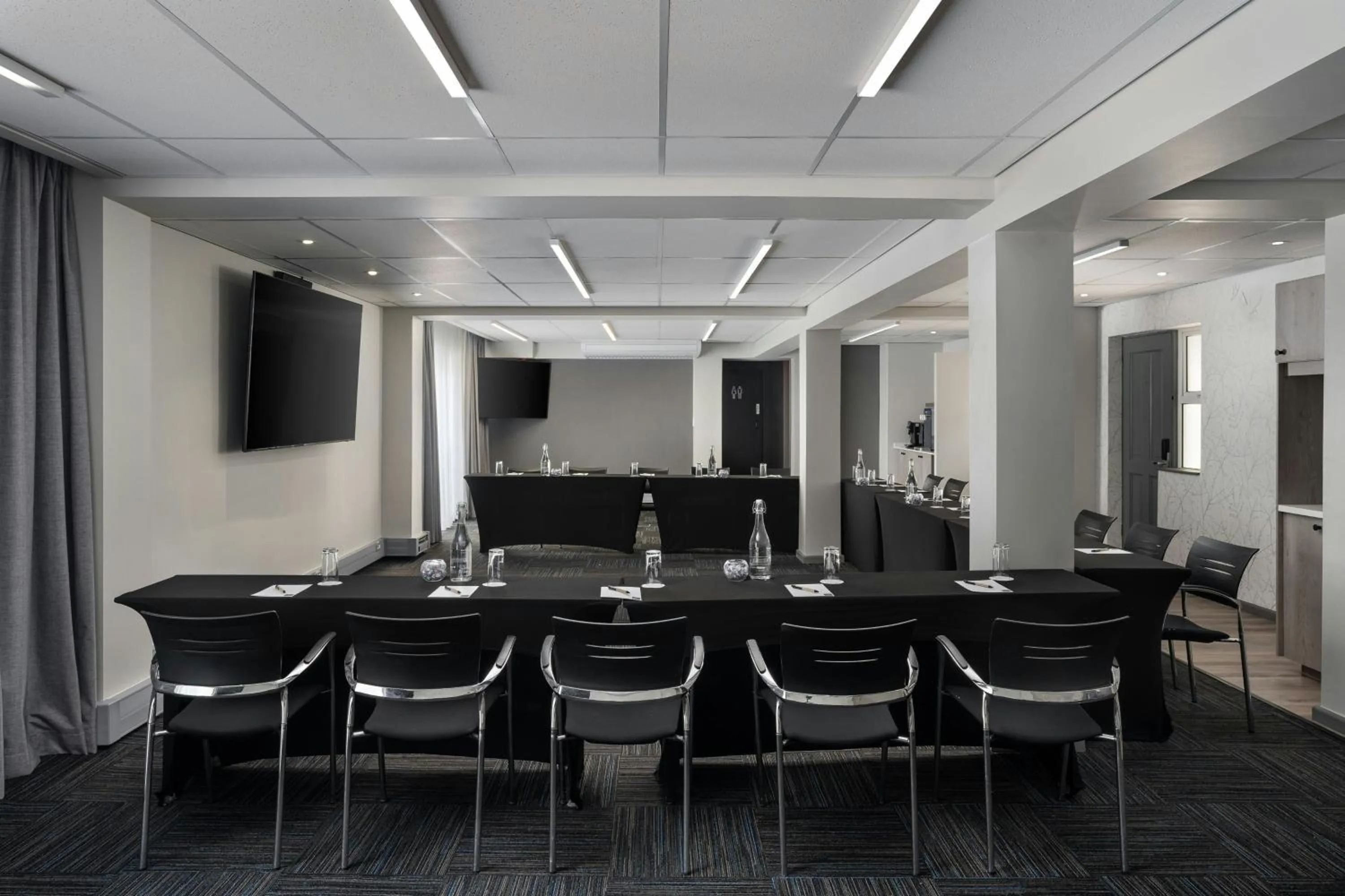 Meeting/conference room in Protea Hotel by Marriott Cape Town Mowbray